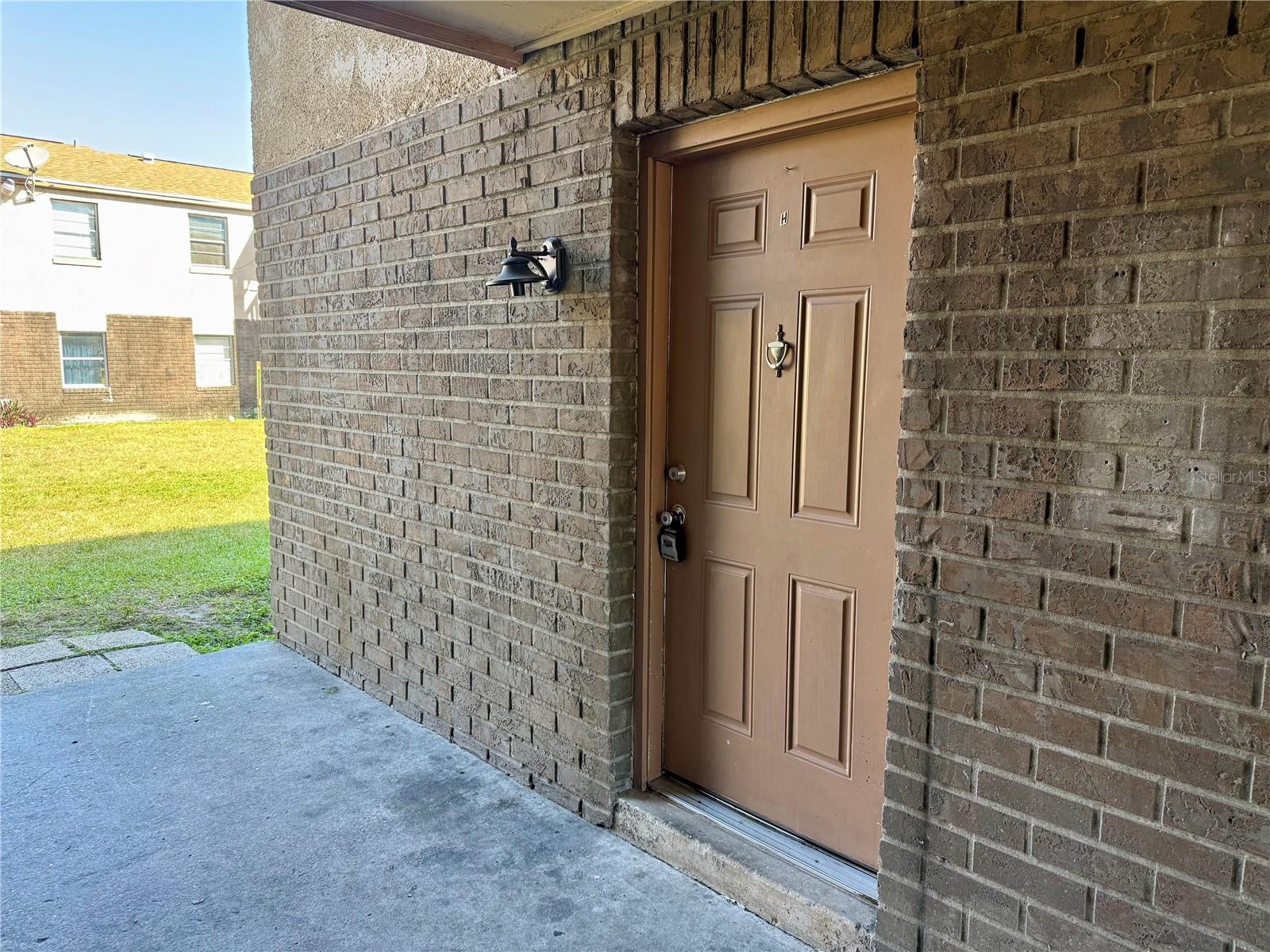 9013 Westchester Circle 32 — photo