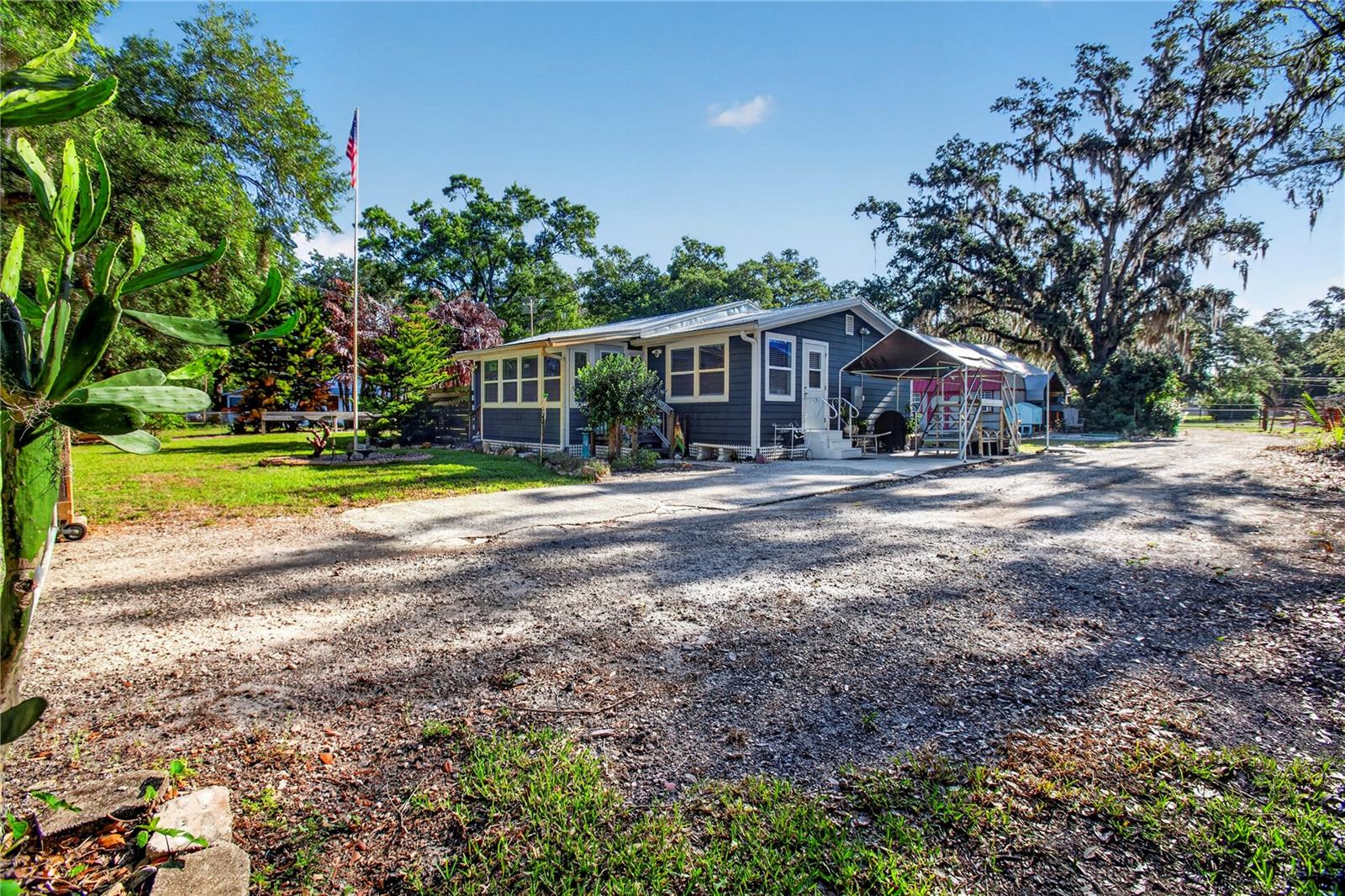 10627 McIntosh Road — photo