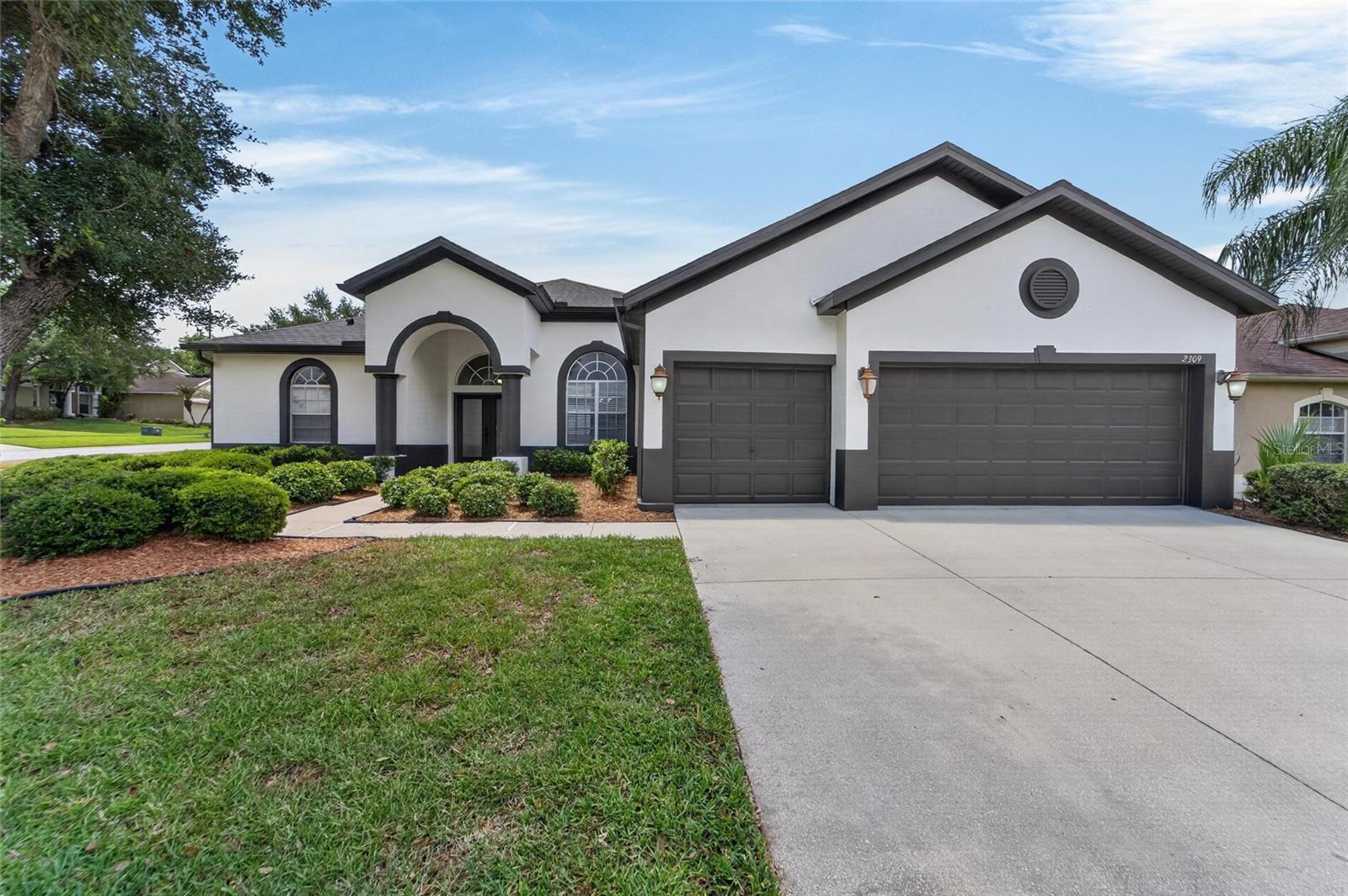 2309 Silver Trumpet Court — photo