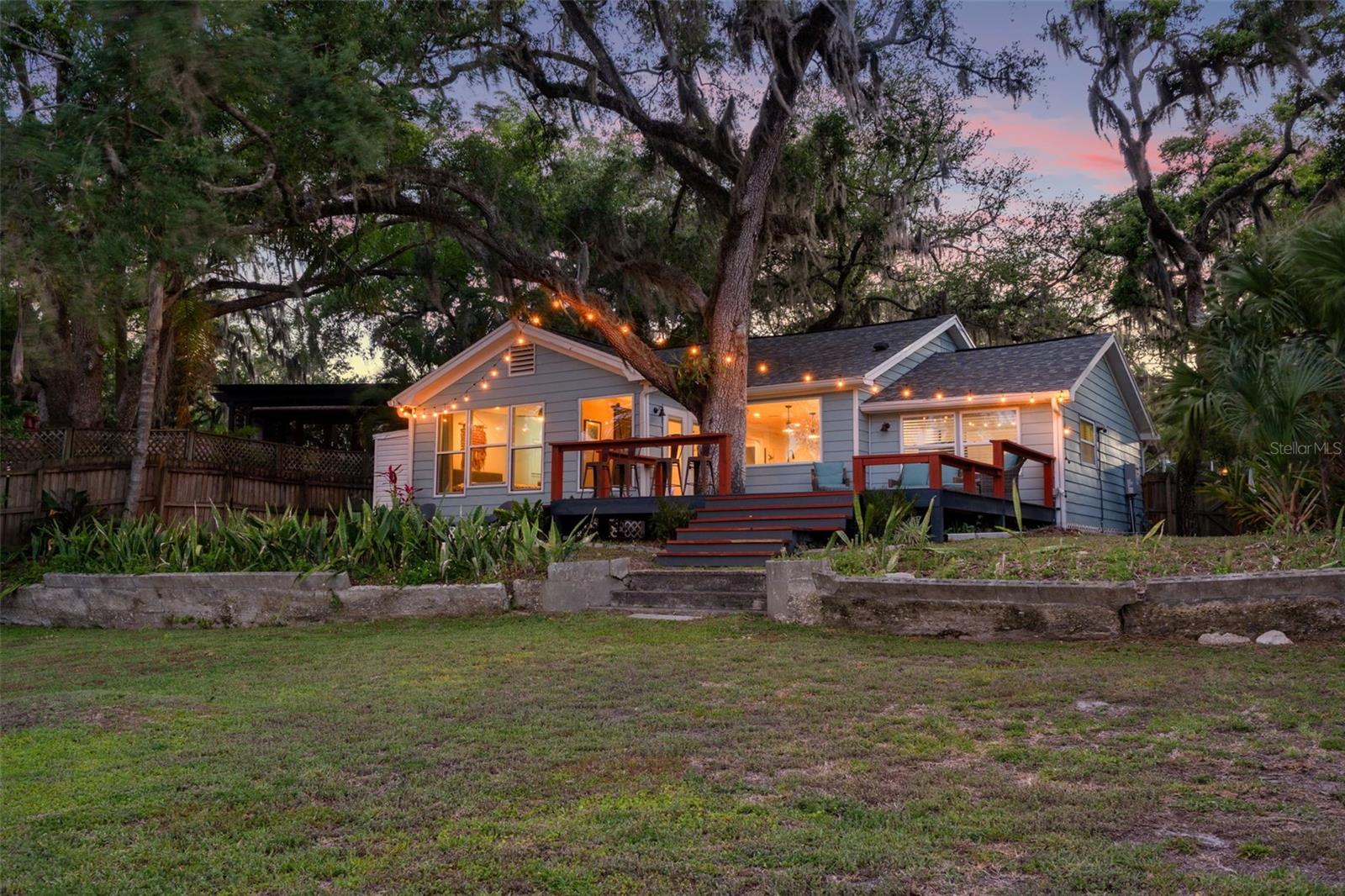 1502 E Park Circle — photo