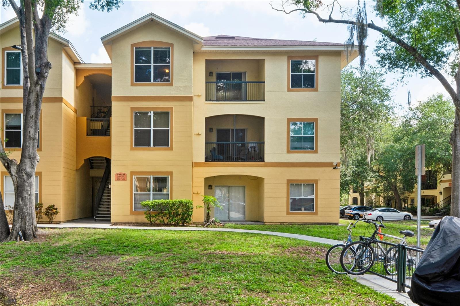 5618 Pinnacle Heights Circle 312 — photo