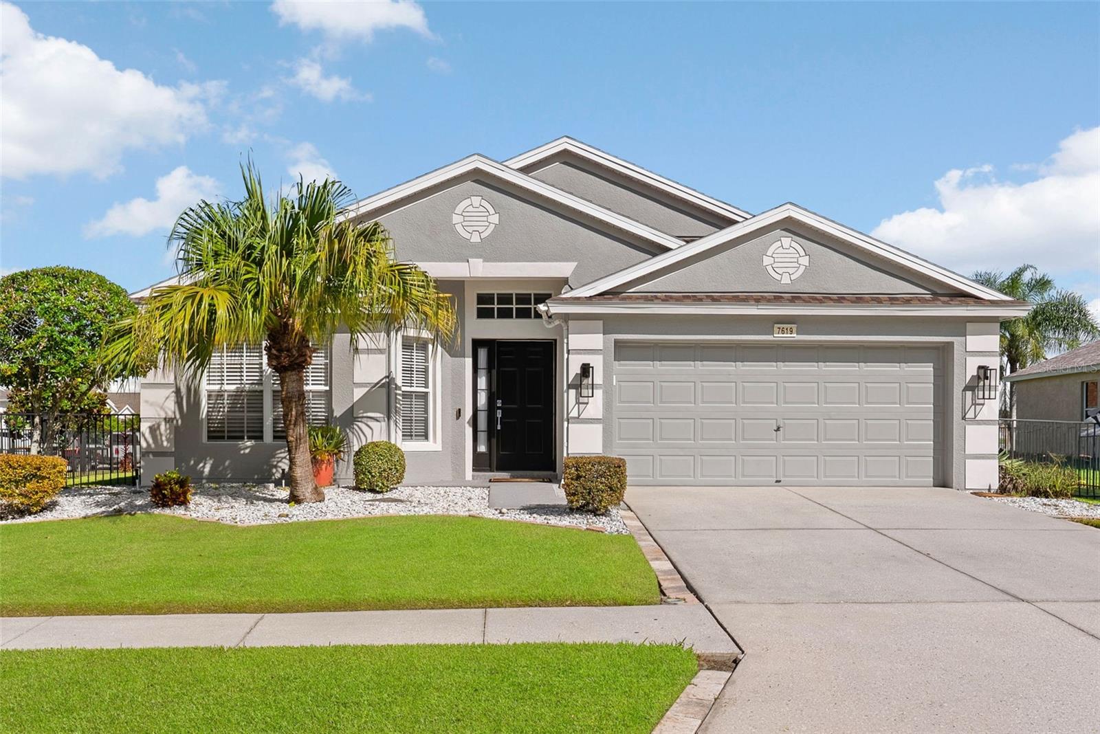 7619 Crescent Palm Drive — photo