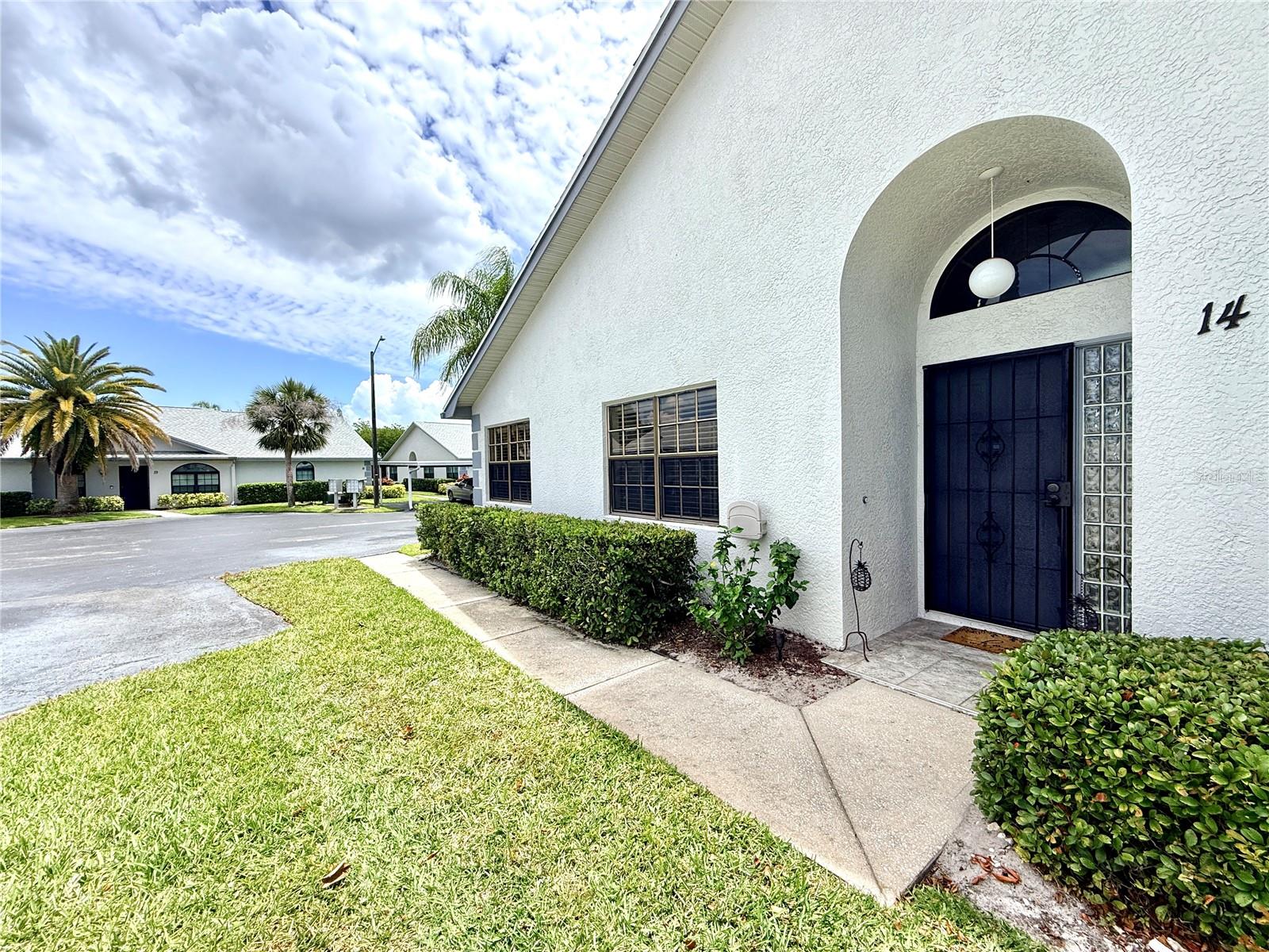 2749 Countryside Boulevard 14 — photo