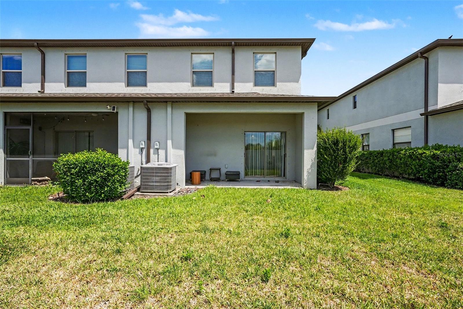Home in TAMPA, FL 33619 — photo 3