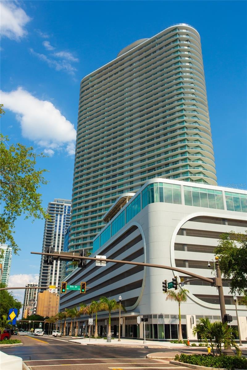 400 Central Avenue 1003 — photo