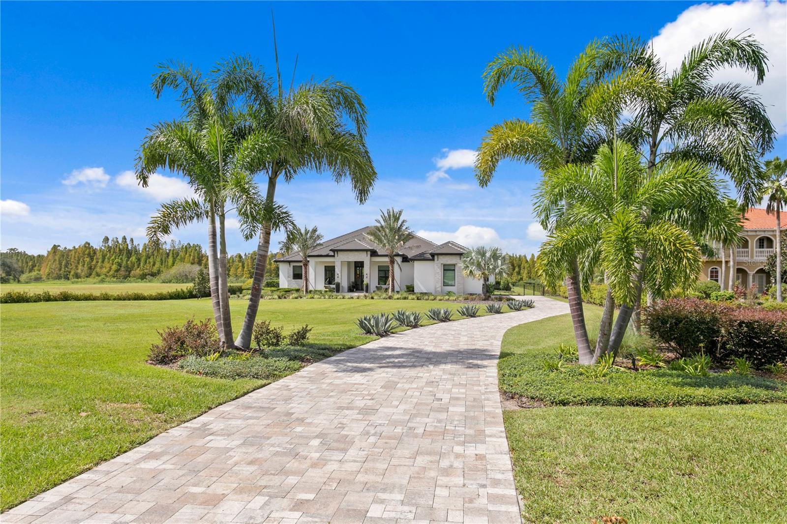 10521 Broadland Pass — photo