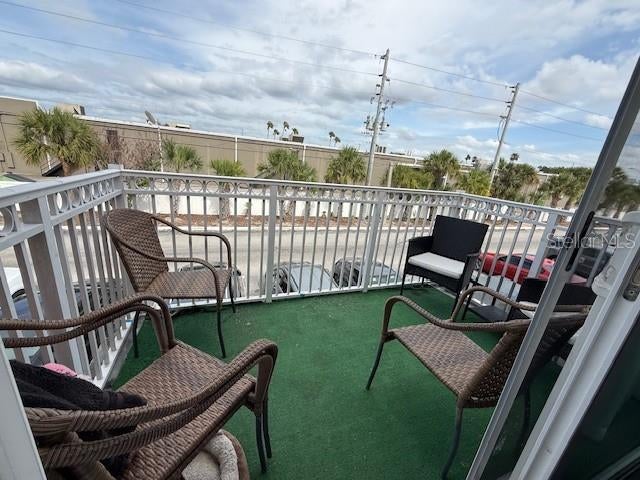444 Banyon Tree Circle 202 — photo