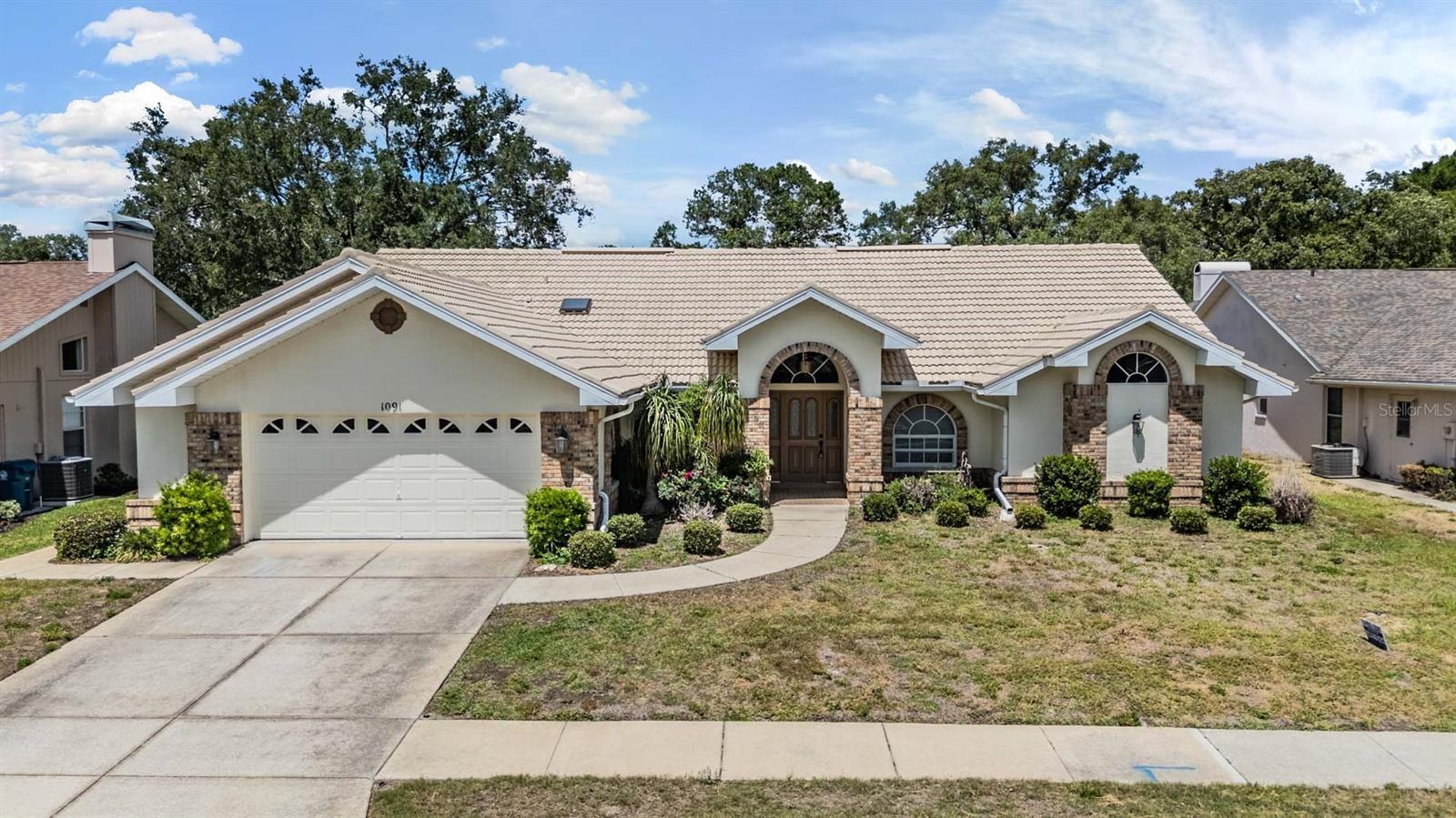 1091 Tournament Drive — photo