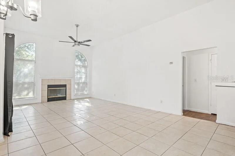 2429 W Cedar Trace Drive — photo