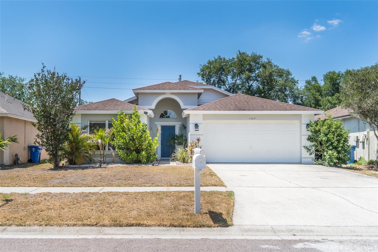 1707 Bondurant Way — photo