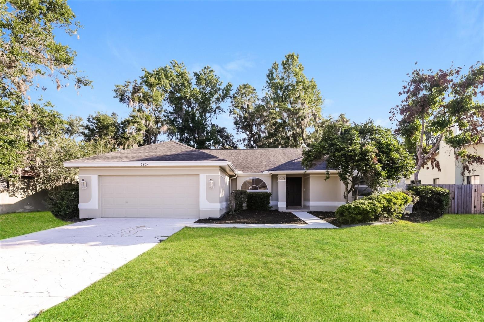 2624 Bridle Drive — photo