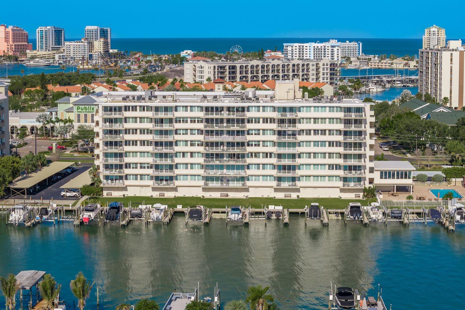 223 Island Way 2D — photo