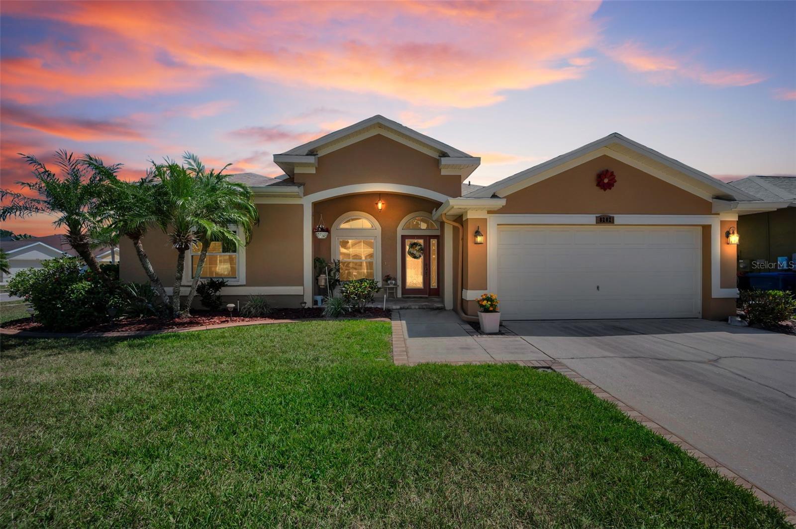 8202 Wild Oaks Circle — photo