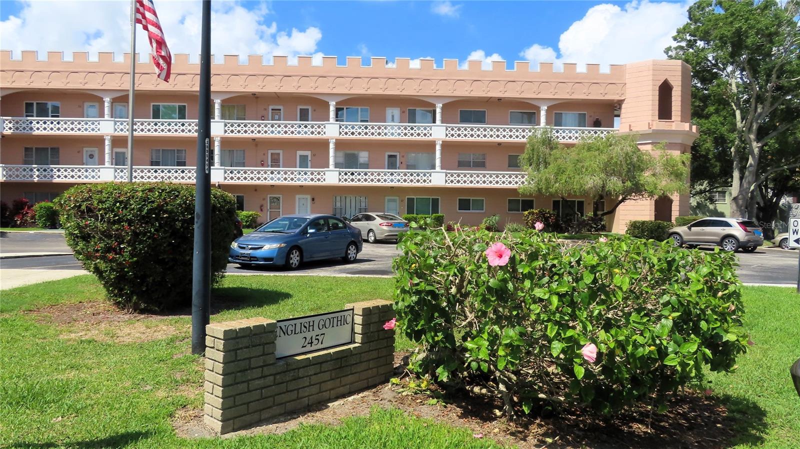 2457 Ecuadorian Way 85 — photo