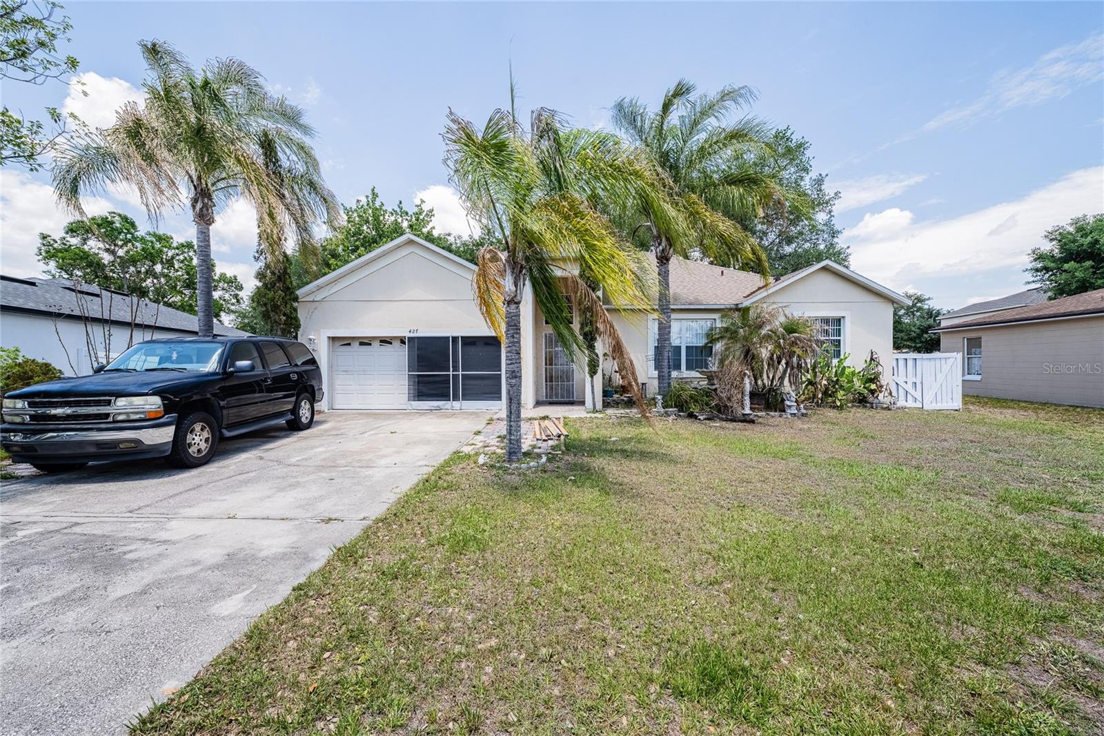 427 Lark Court — photo
