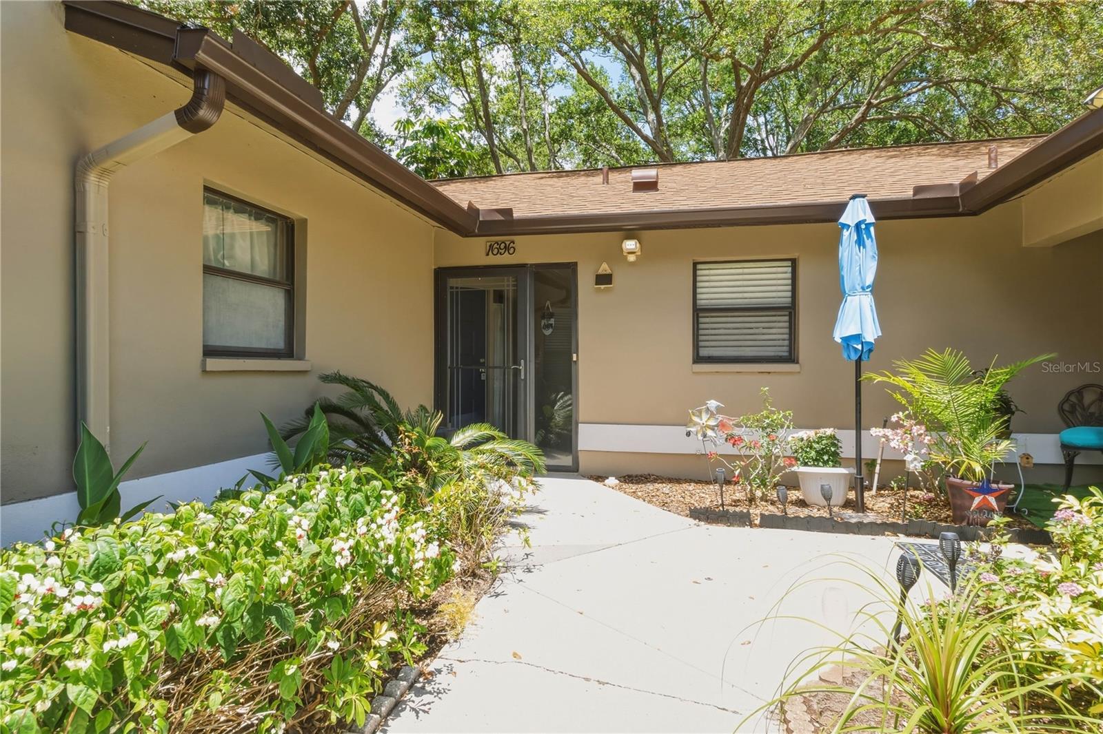 1696 Nash Court — photo