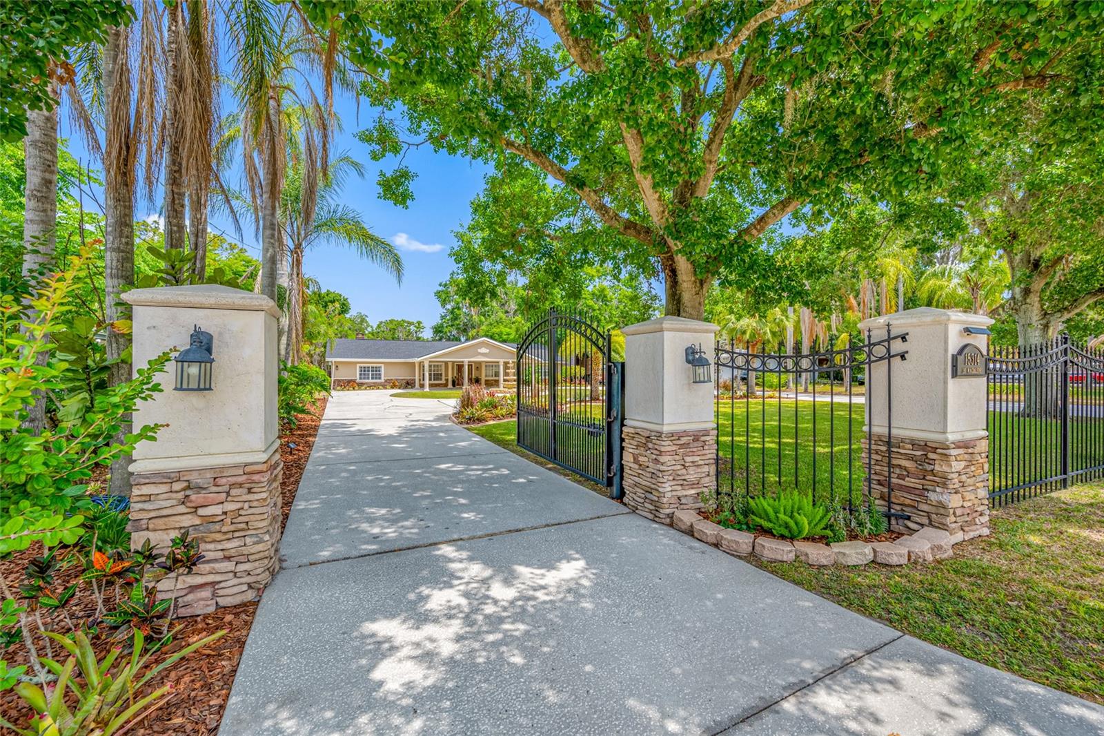 15314 Lake Magdalene Boulevard — photo