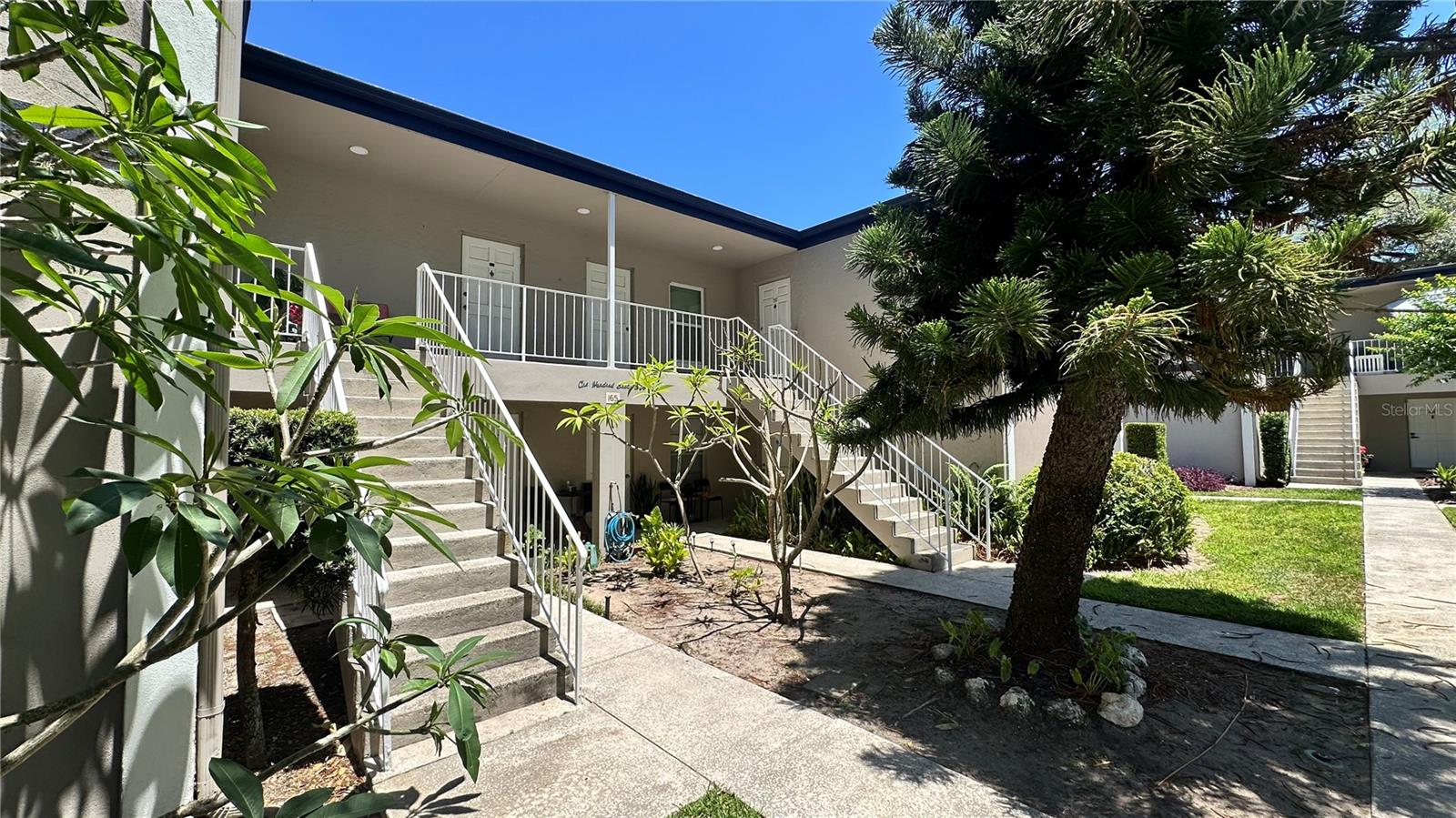165 Picardy Villa Circle 202 — photo