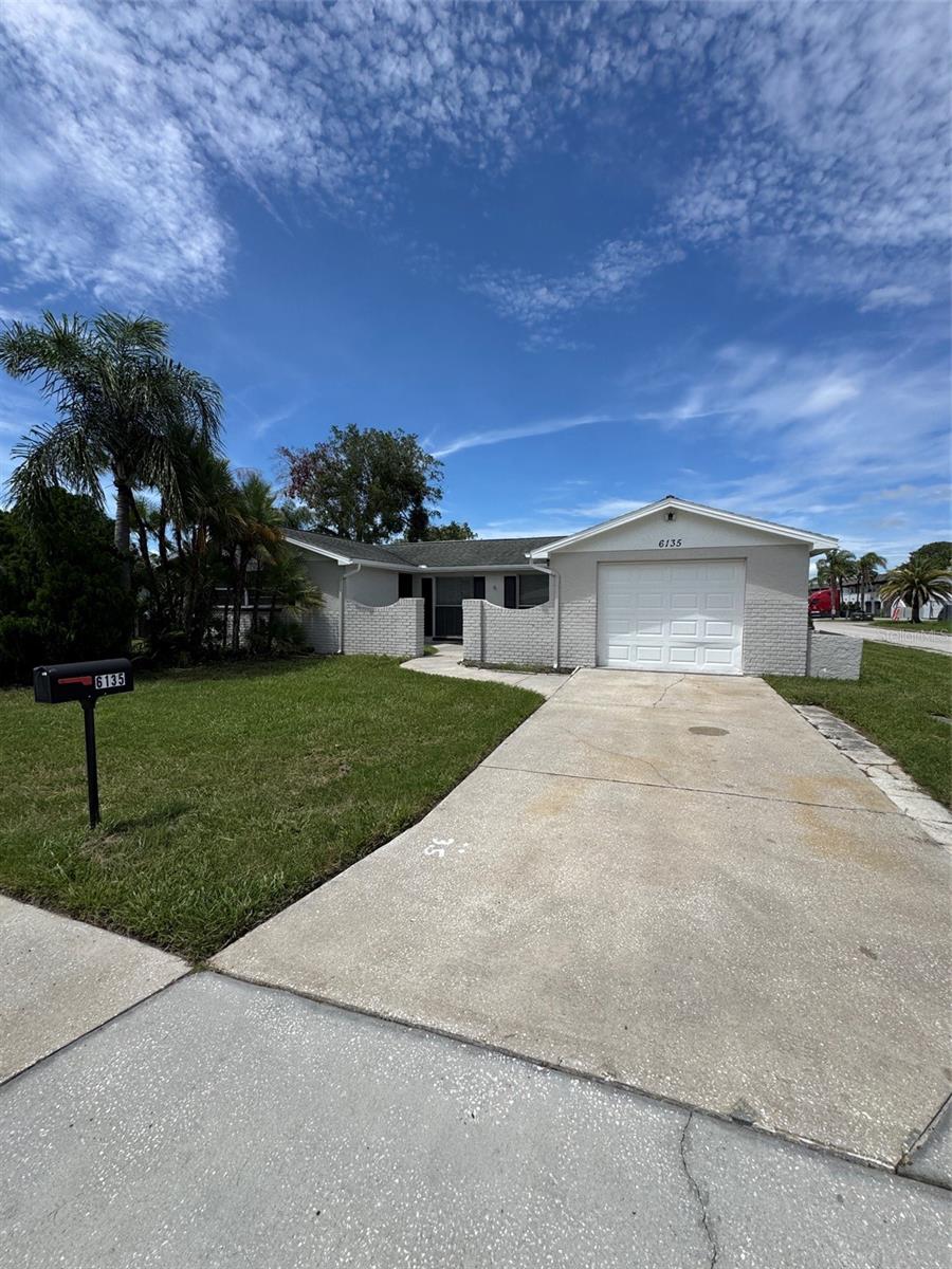 6135 Seabreeze Drive — photo