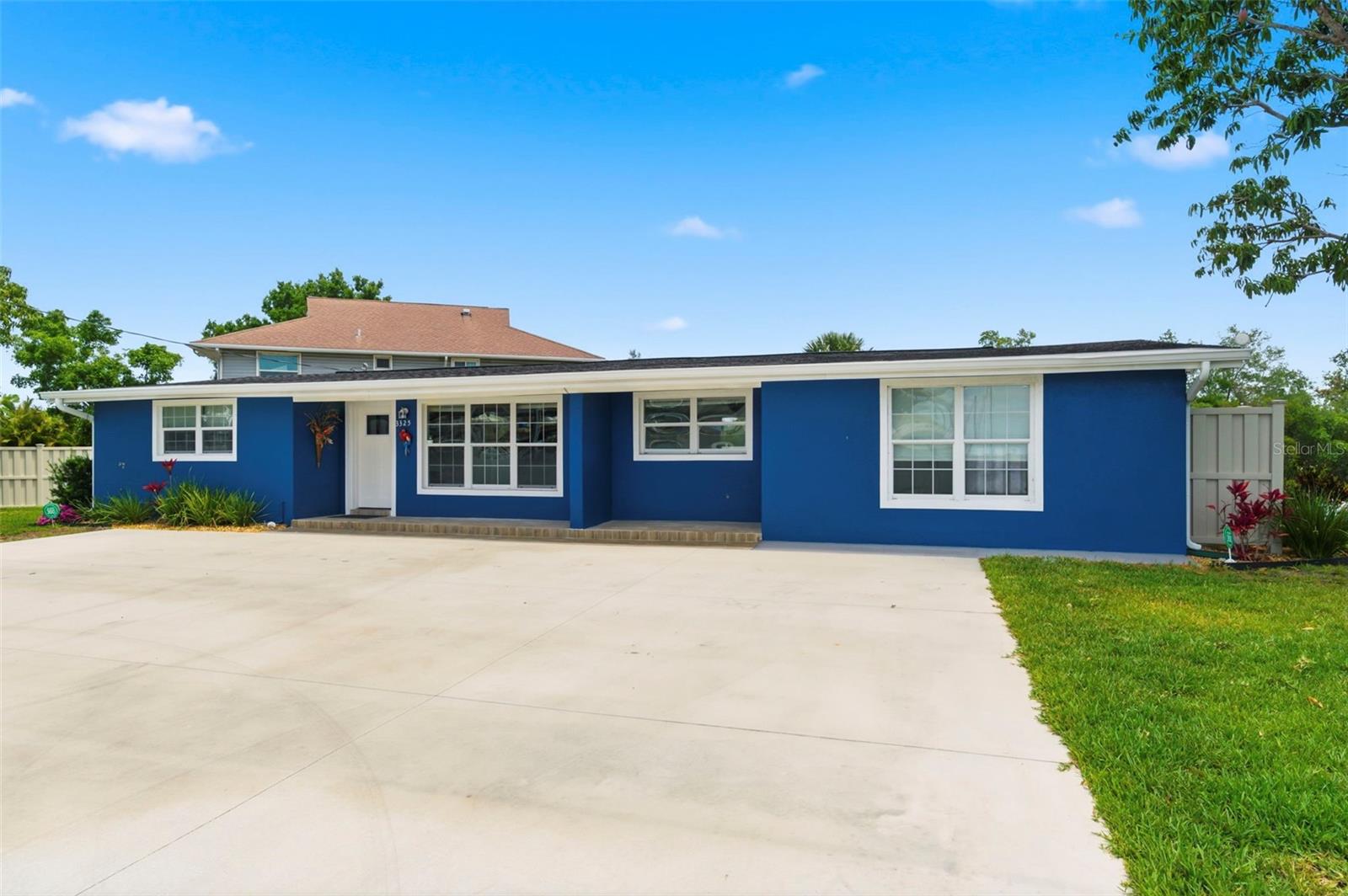 3325 W Shell Point Road — photo