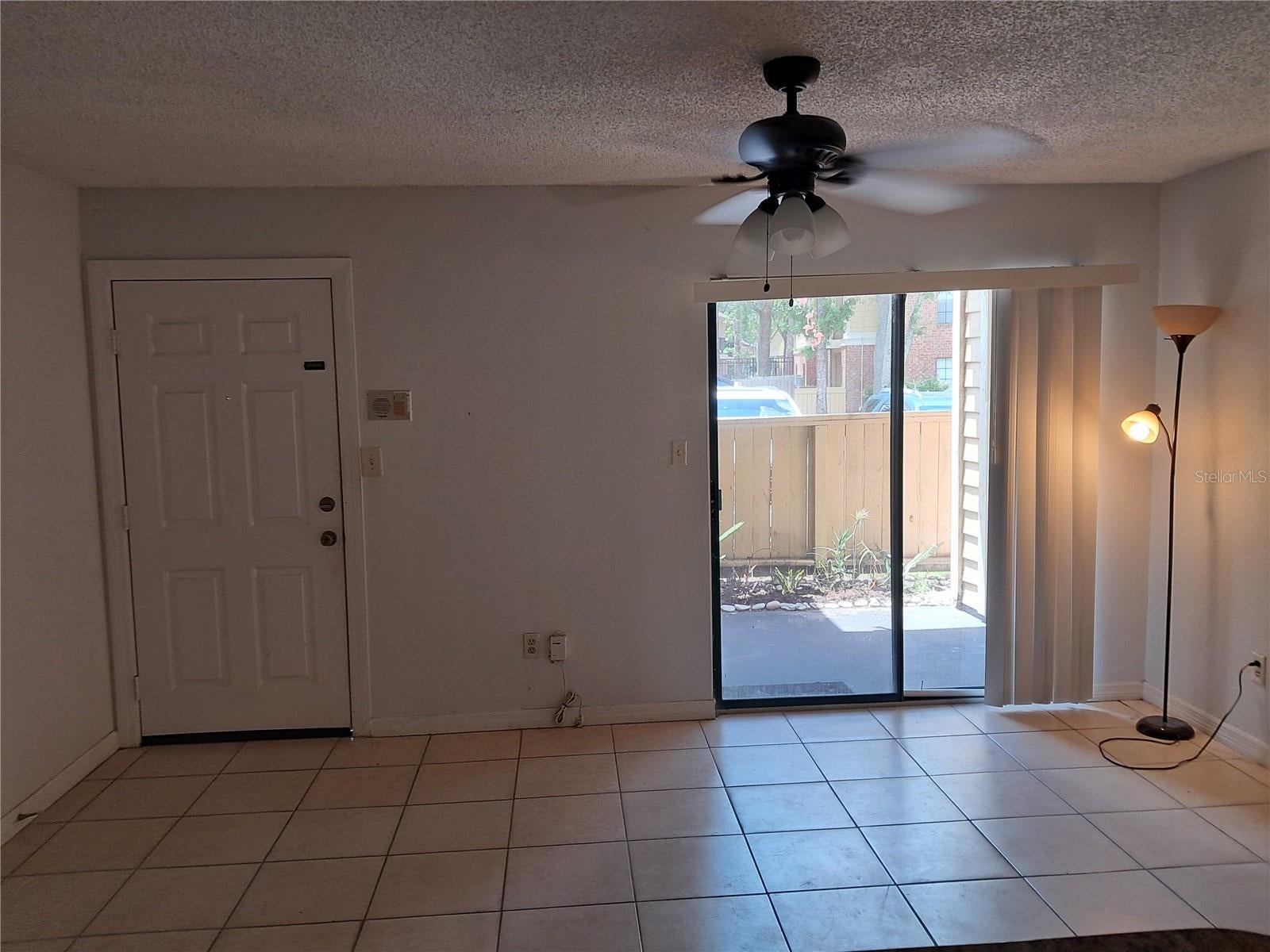 Home in TAMPA, FL 33614 — photo 2