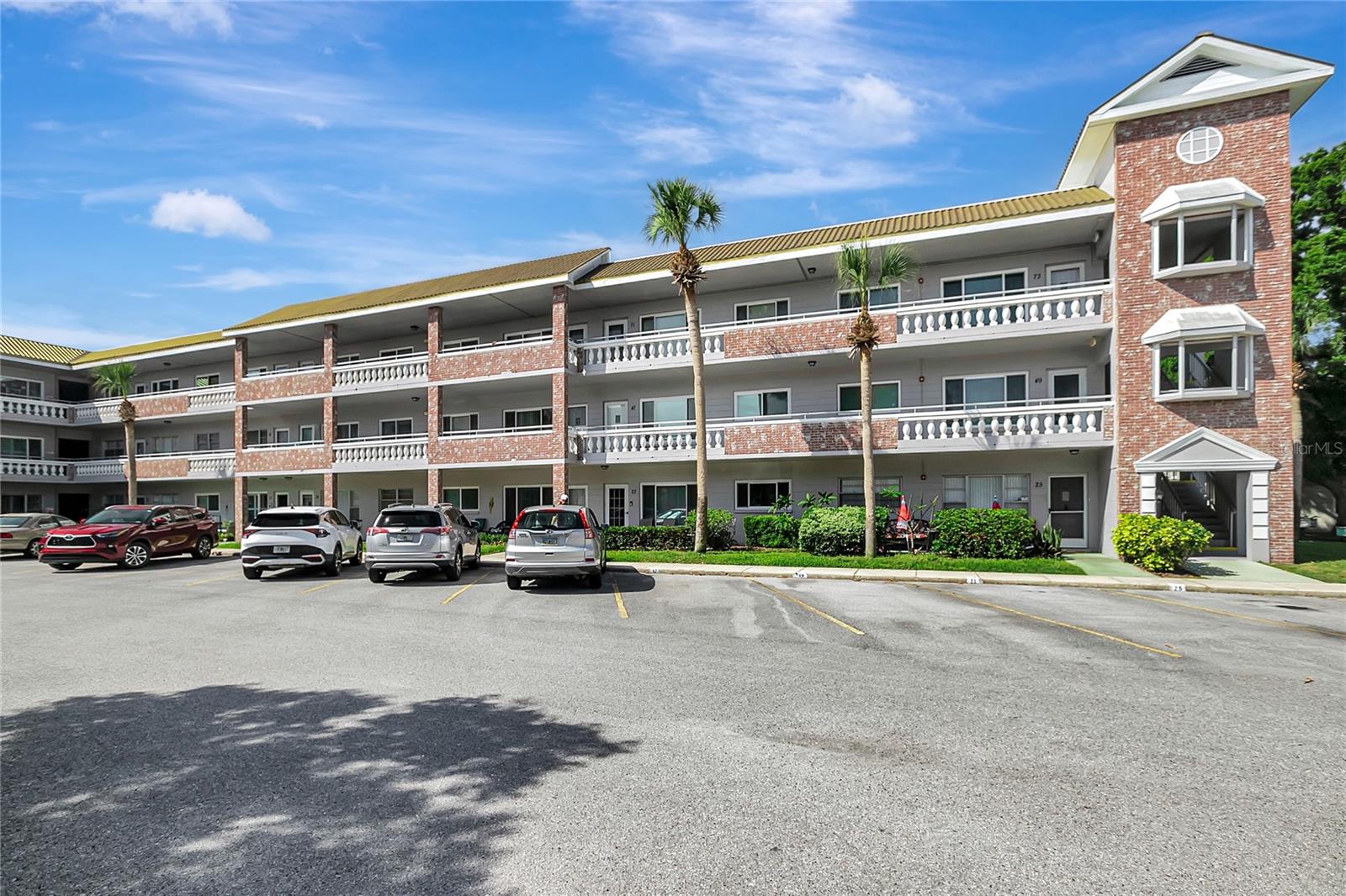 2461 Rhodesian Drive 73 — photo