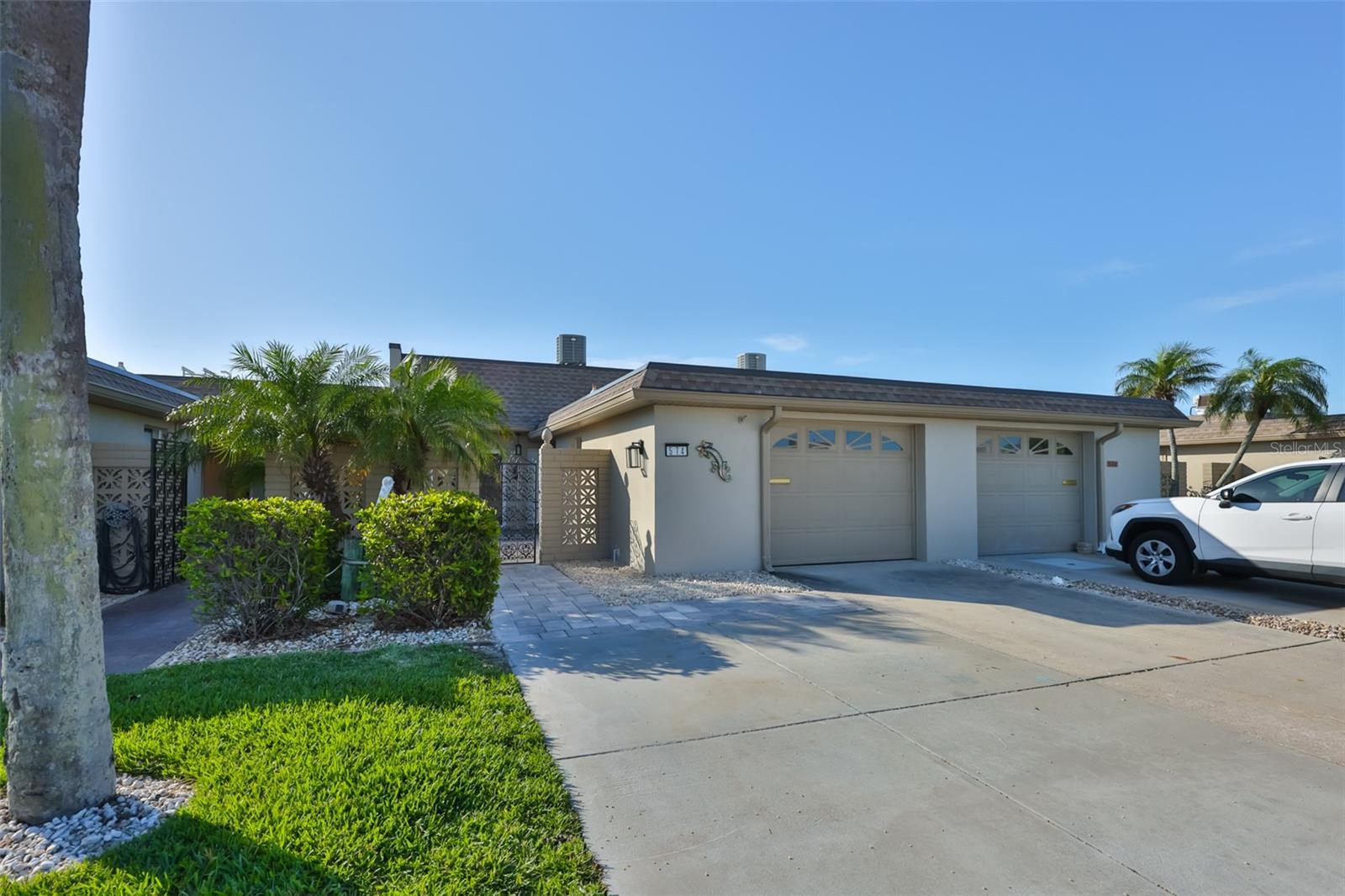 574 Boca Ciega Point Boulevard N 2205 — photo