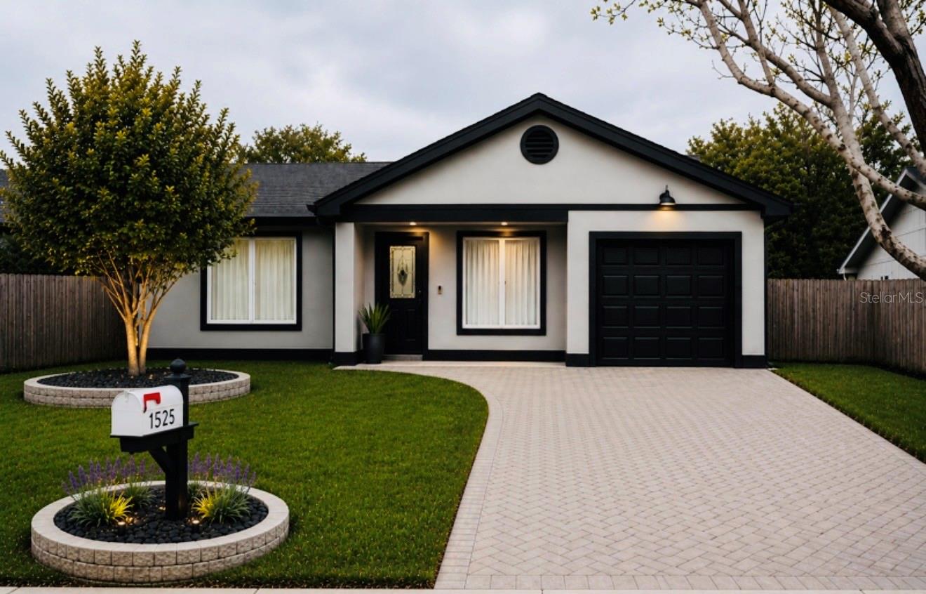 1525 Kestrel Way — photo
