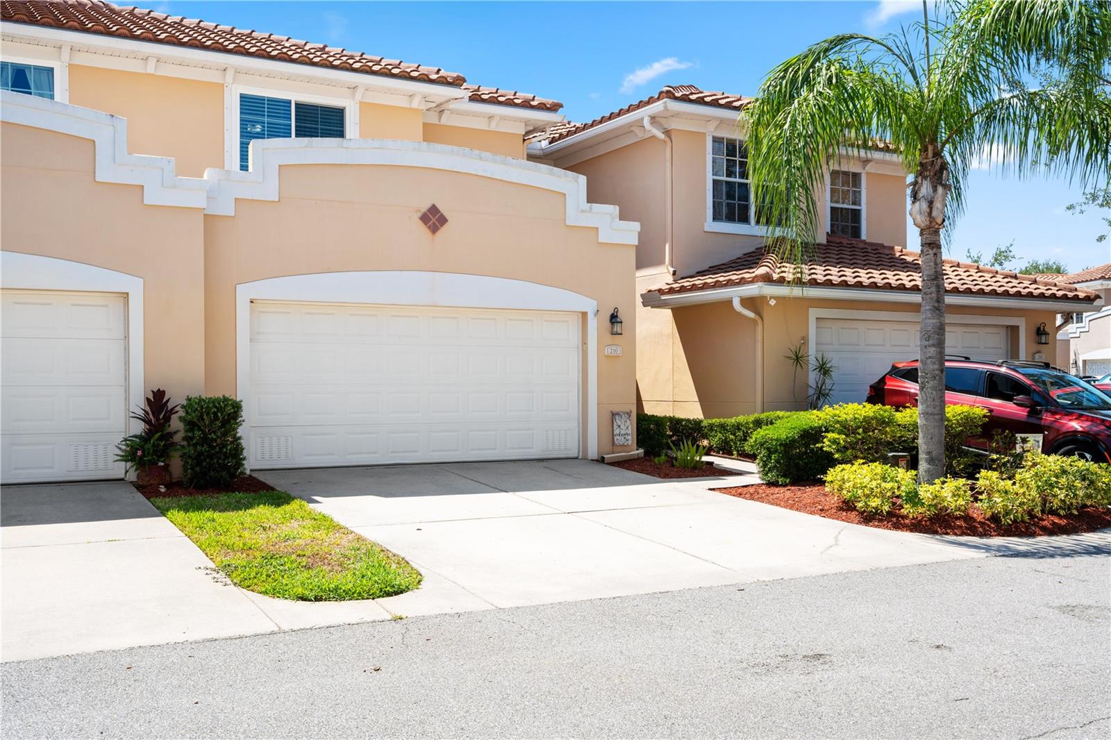 210 Valencia Circle — photo