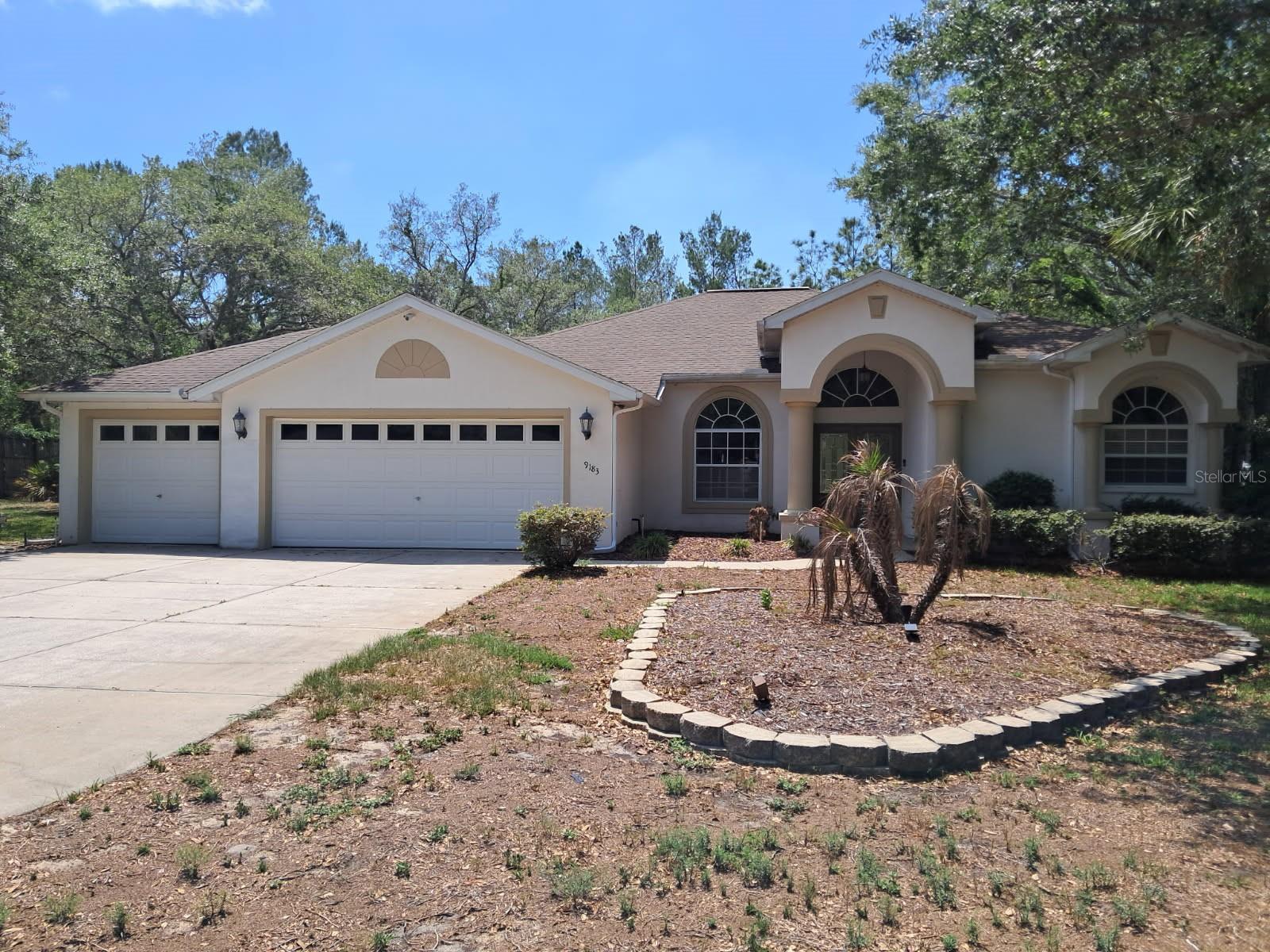 9183 Nightingale Road — photo