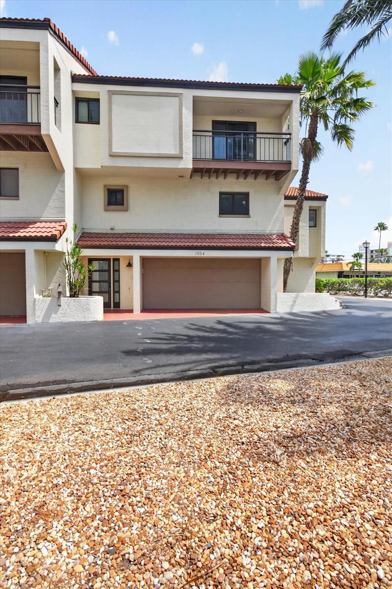 240 Windward Passage 1004 — photo