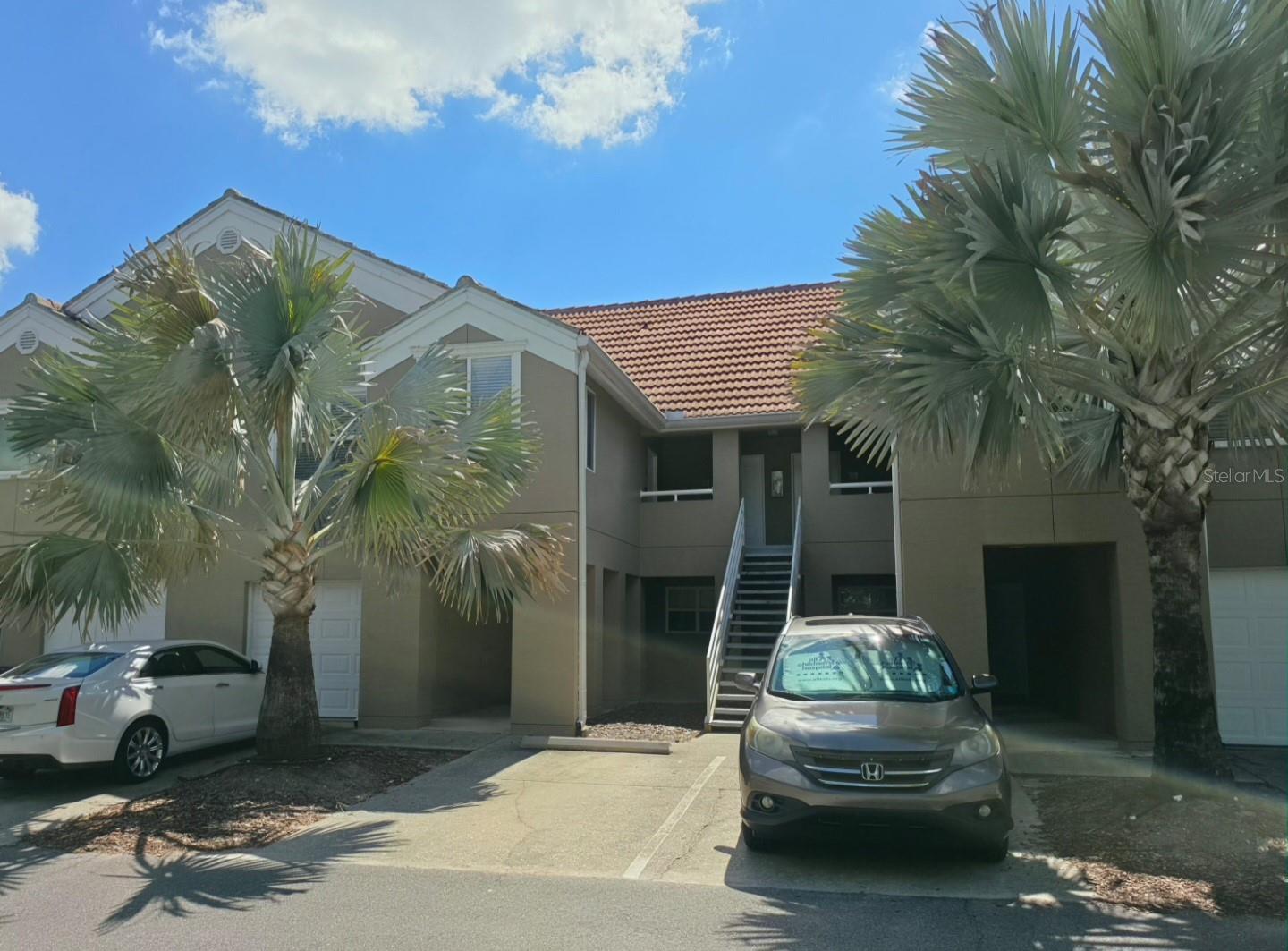 15215 Amberly Drive 907 — photo