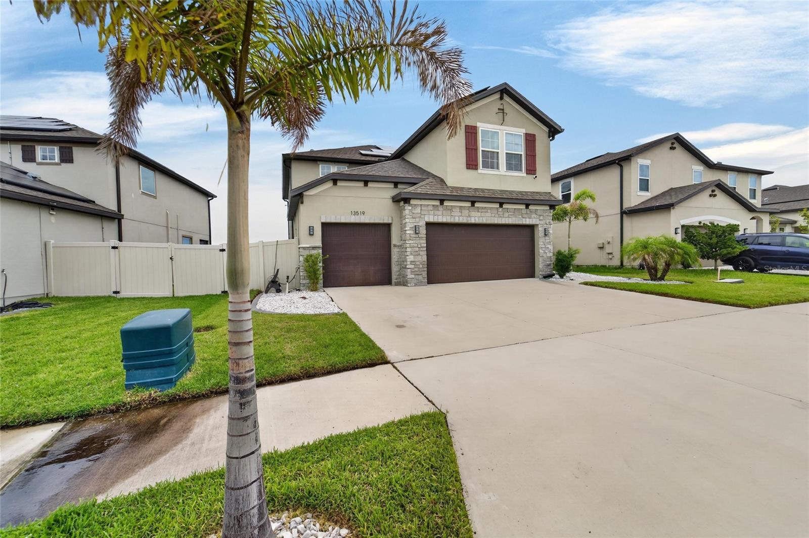 13519 Palmera Vista Drive — photo