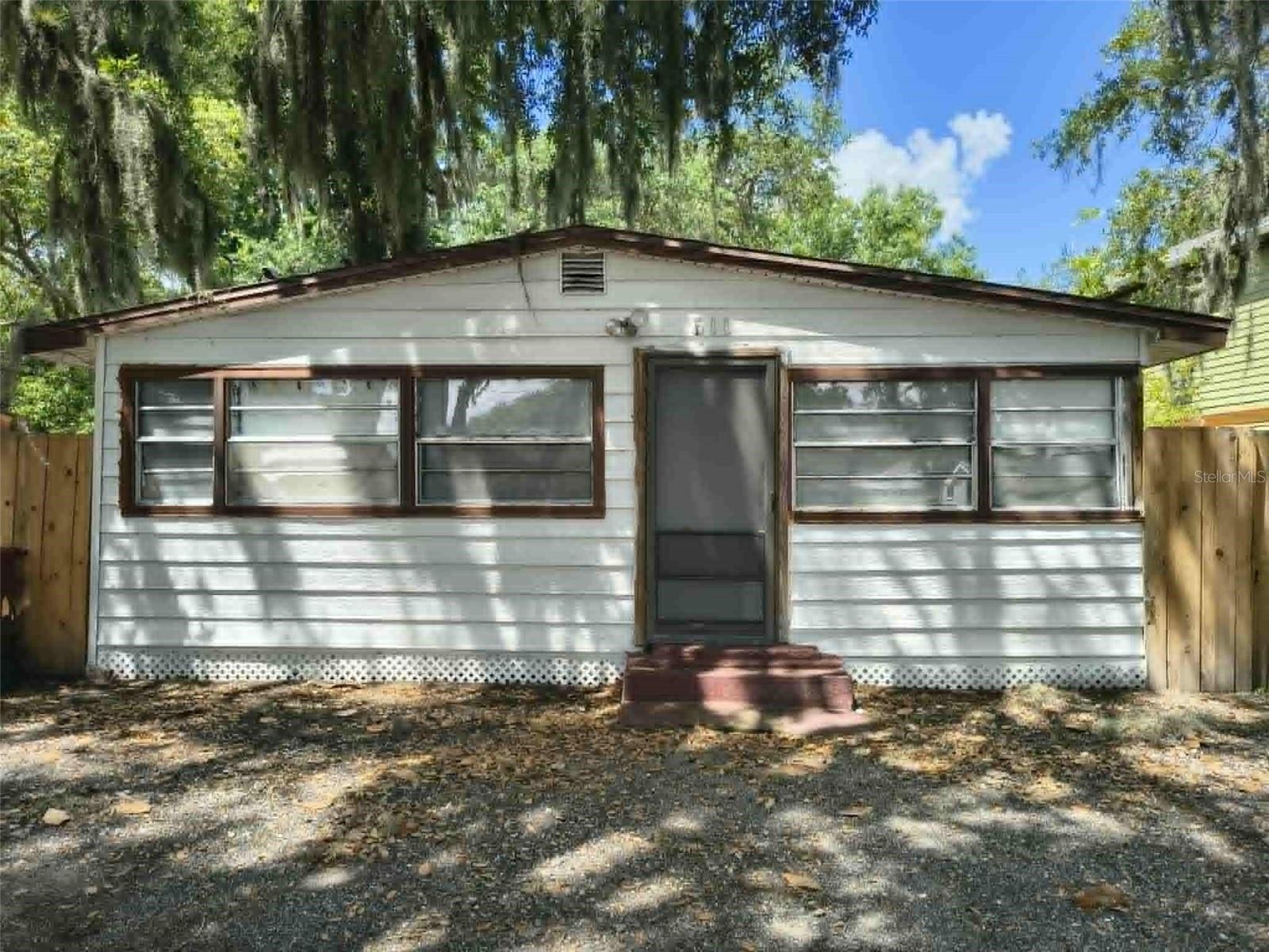 611 Short Street — photo