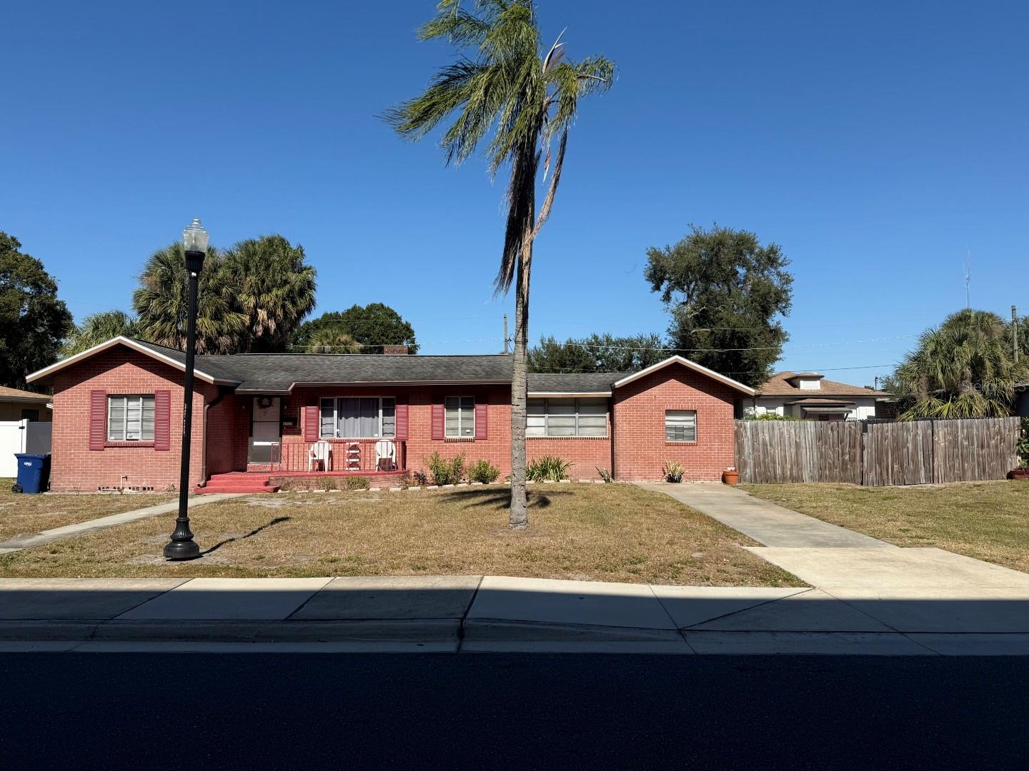 1715 W Carmen Street — photo