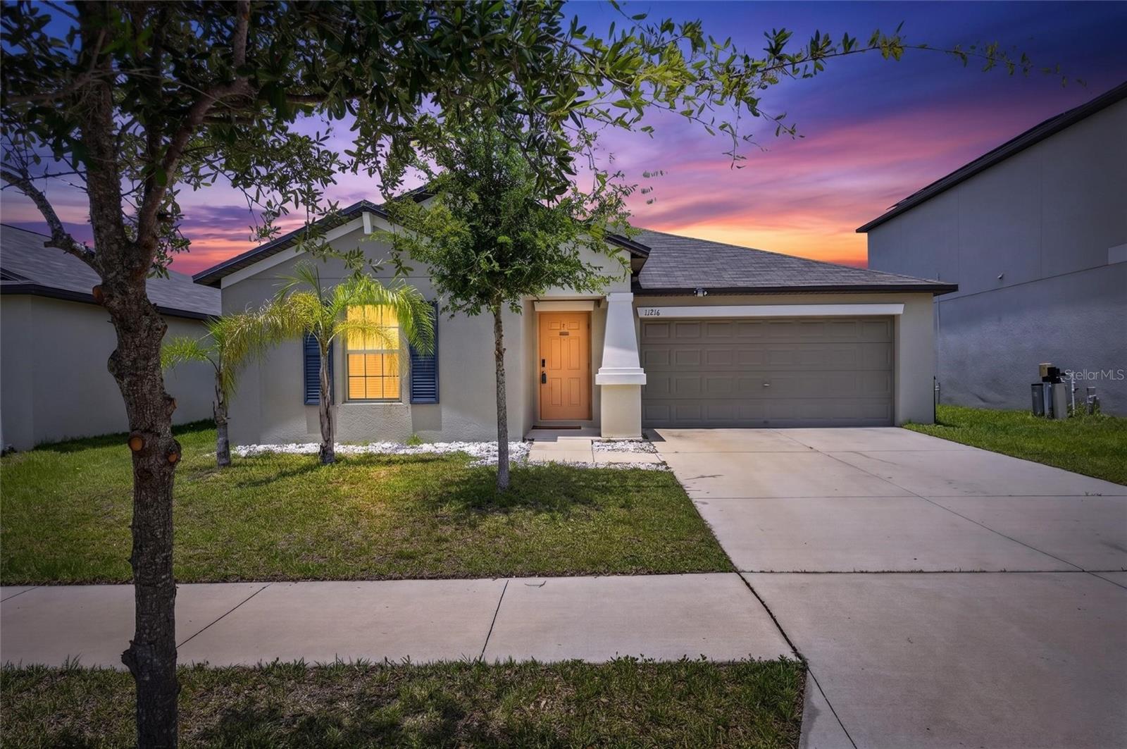 11216 Kelly Green Avenue — photo