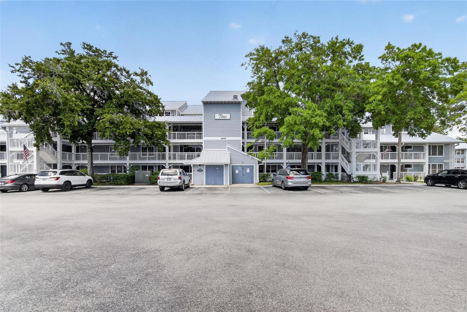2599 Dolly Bay Drive 305 — photo