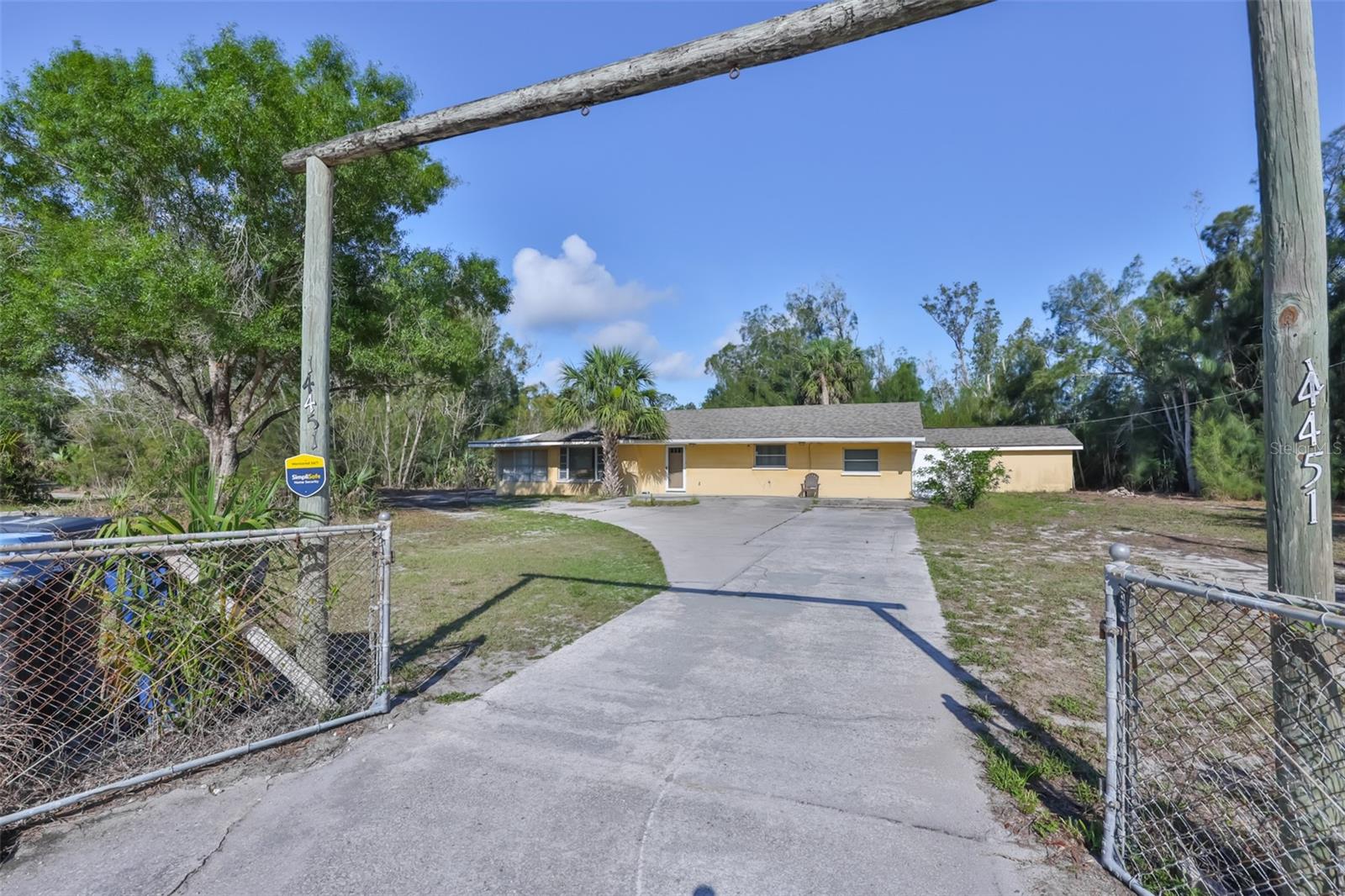 14451 Highland Road — photo