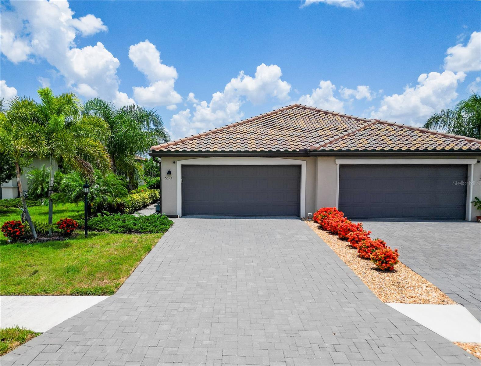 5323 White Sand Cove — photo