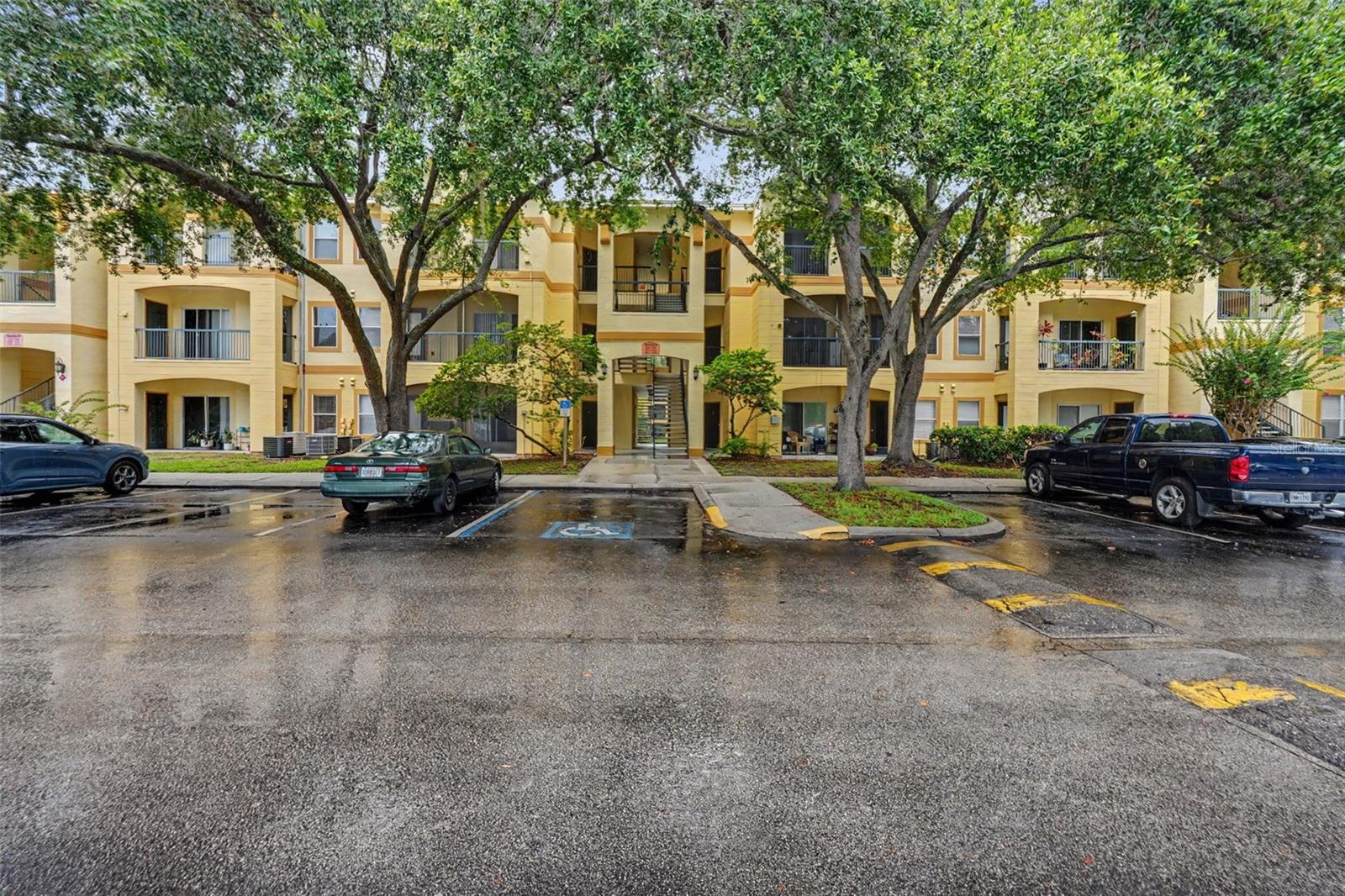 5602 Pinnacle Heights Circle 108 — photo
