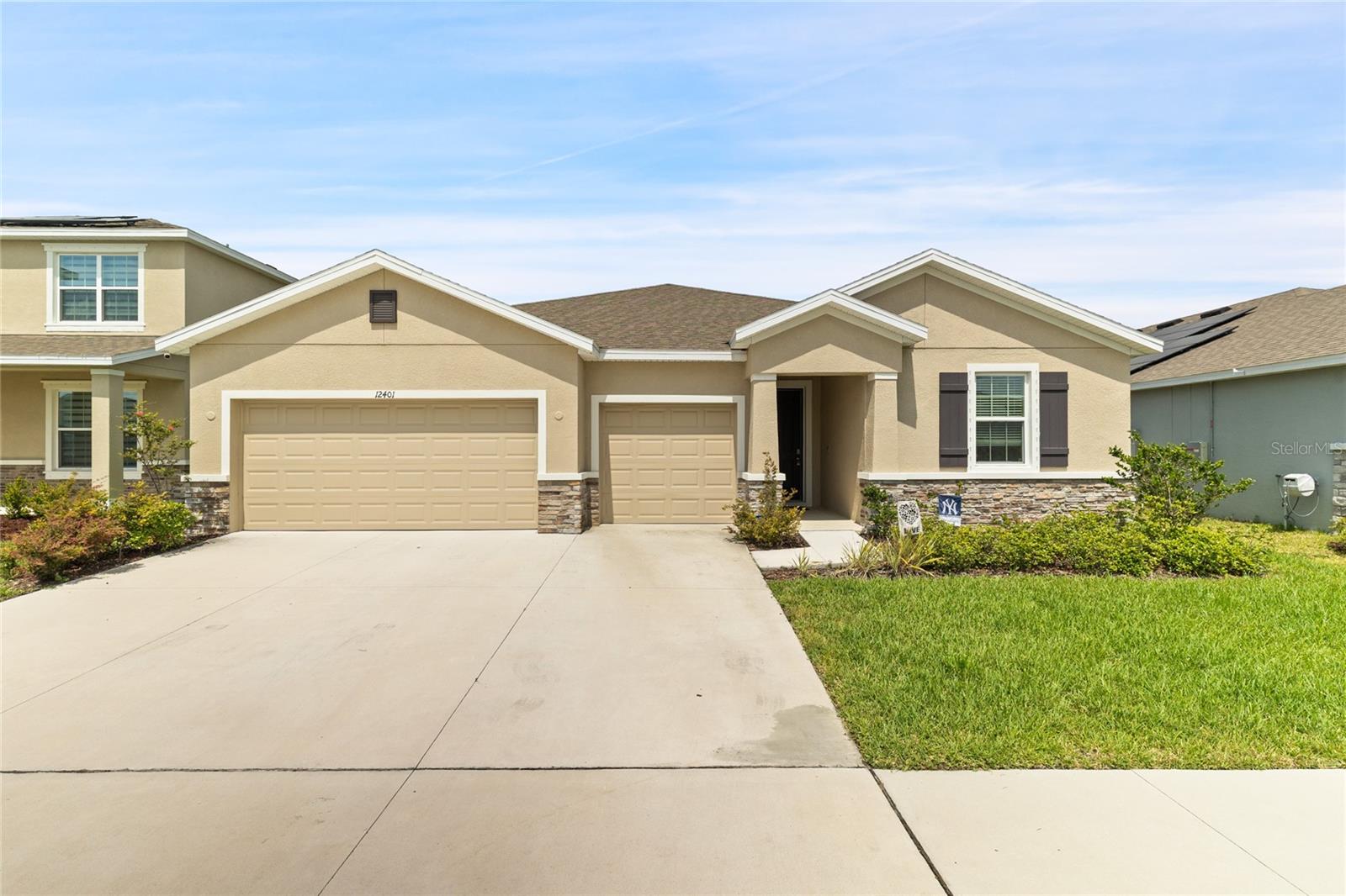 12401 Shining Willow Street — photo