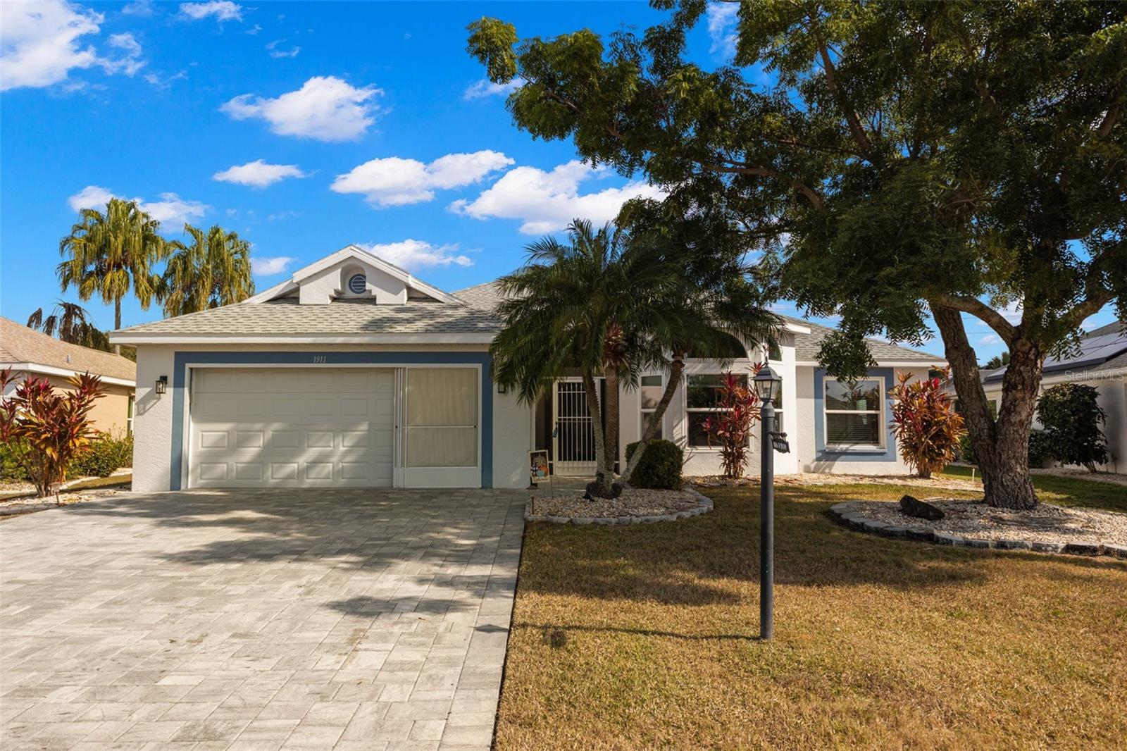 1911 E Del Webb Boulevard — photo