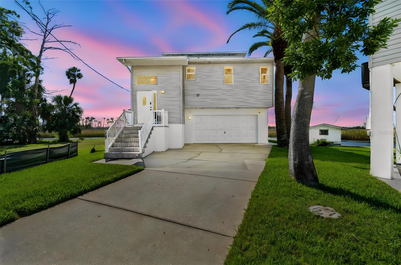 5247 Tropical Point — photo