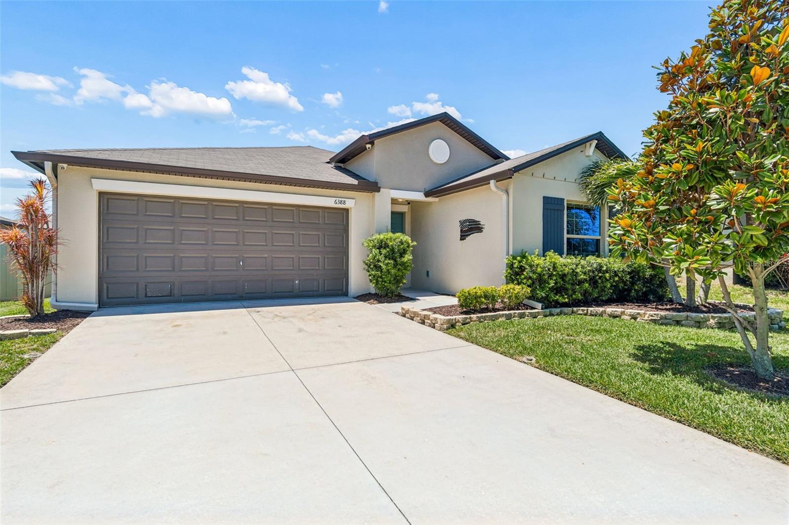 6388 Spider Lily Way — photo