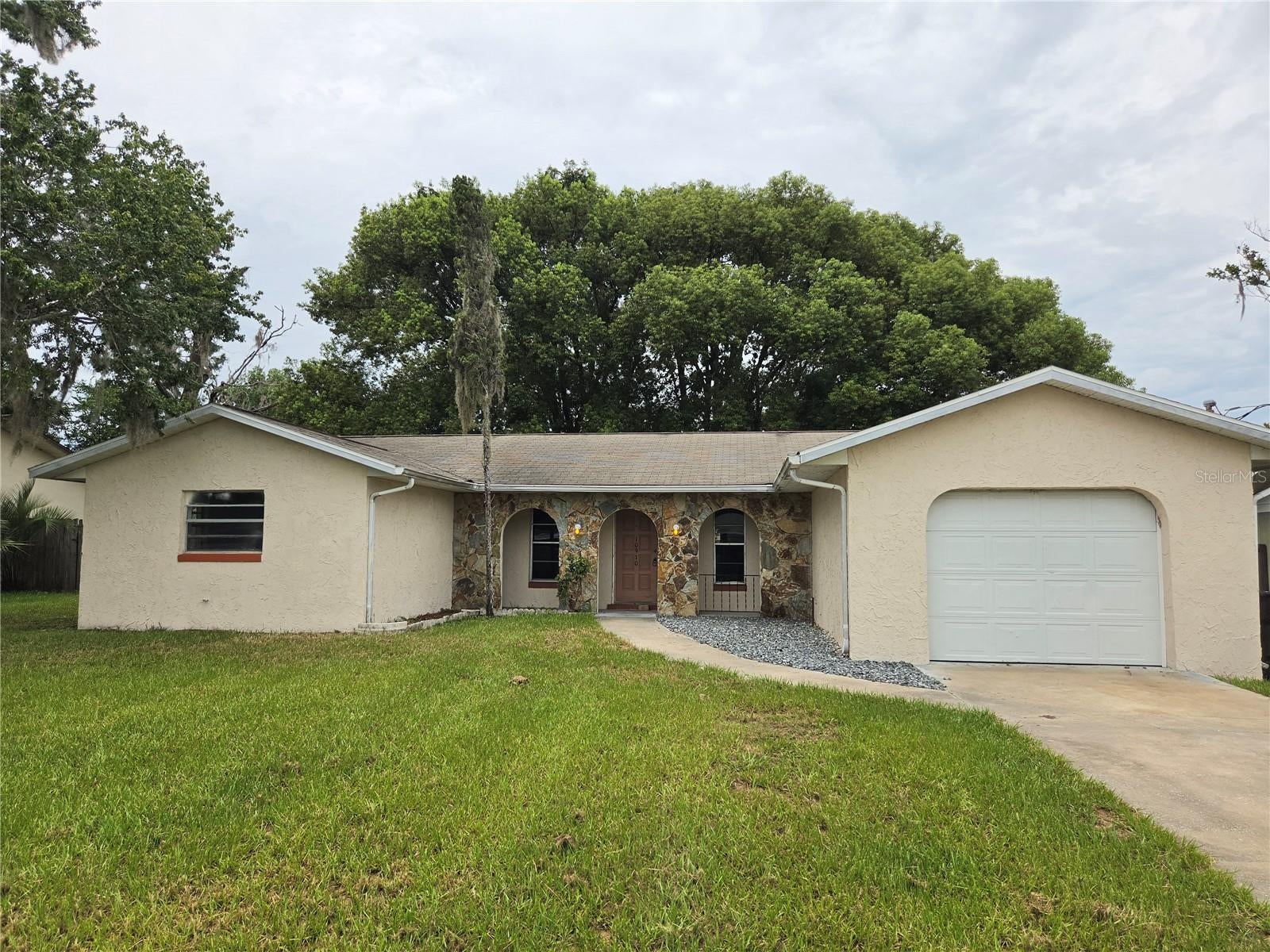 10910 SE 51st Court — photo