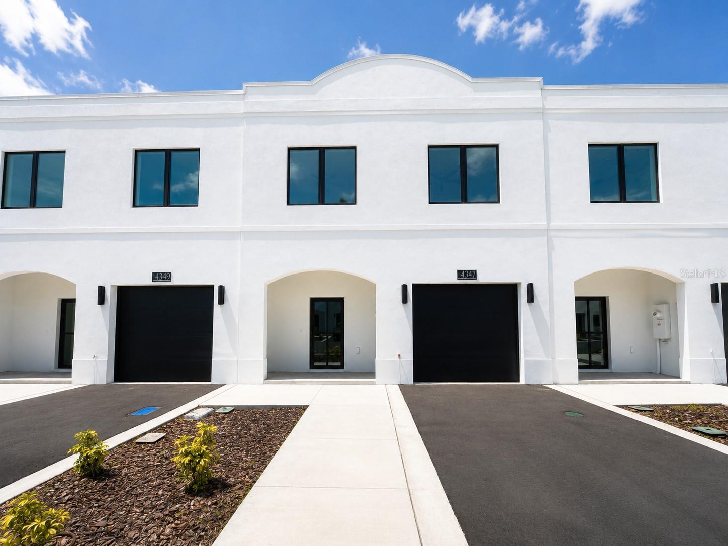 4347 Cambio Gardens Court — photo