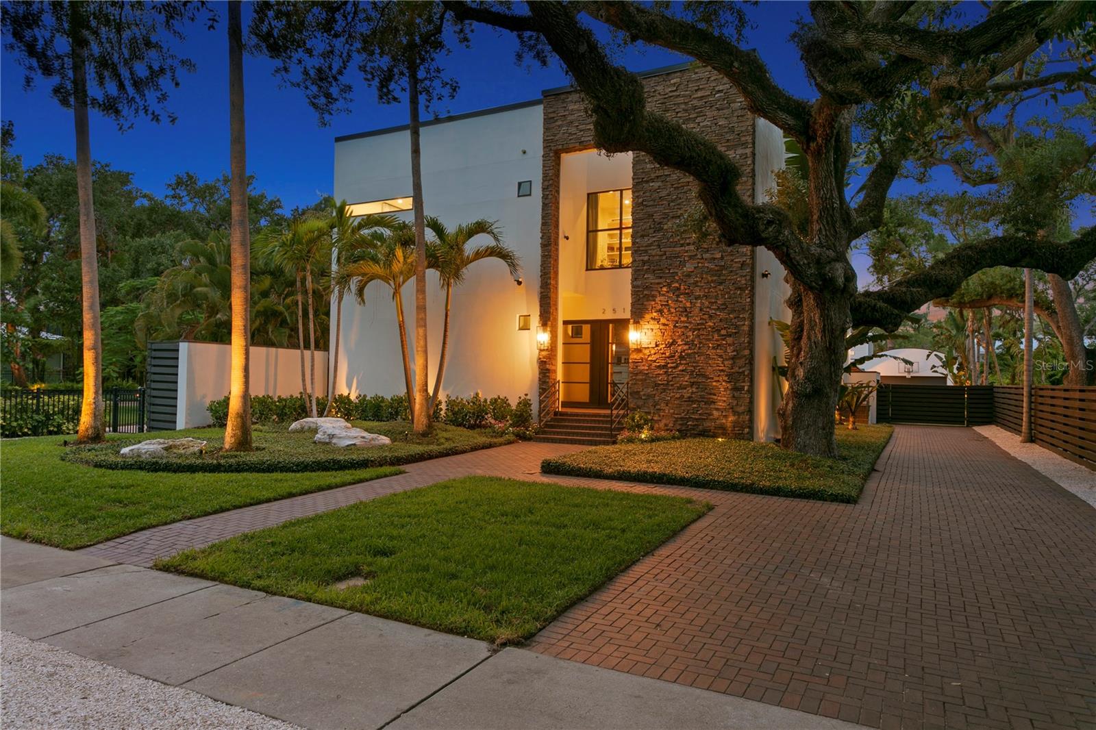 2515 W Shell Point Road — photo