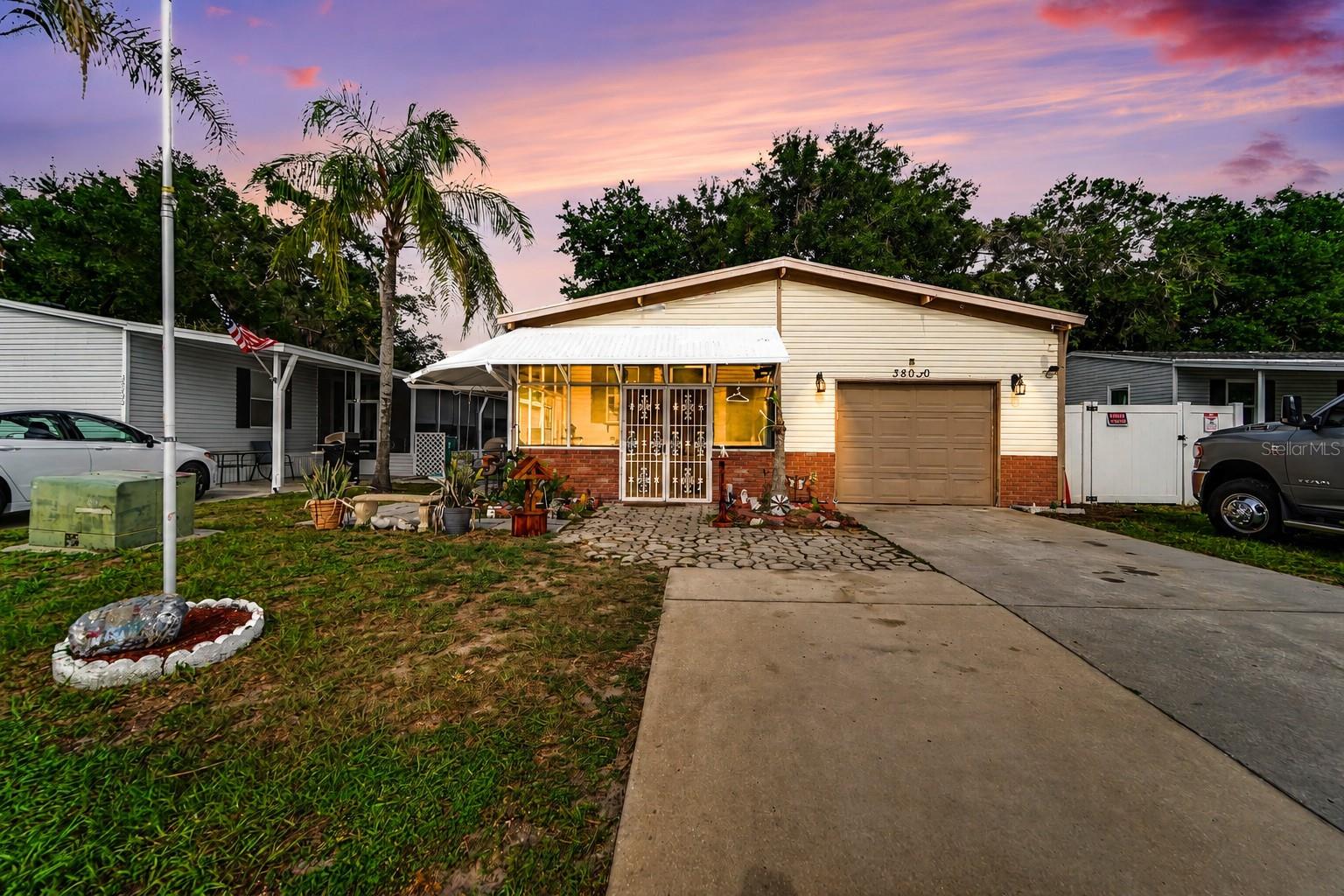 38030 Lawanda Loop — photo