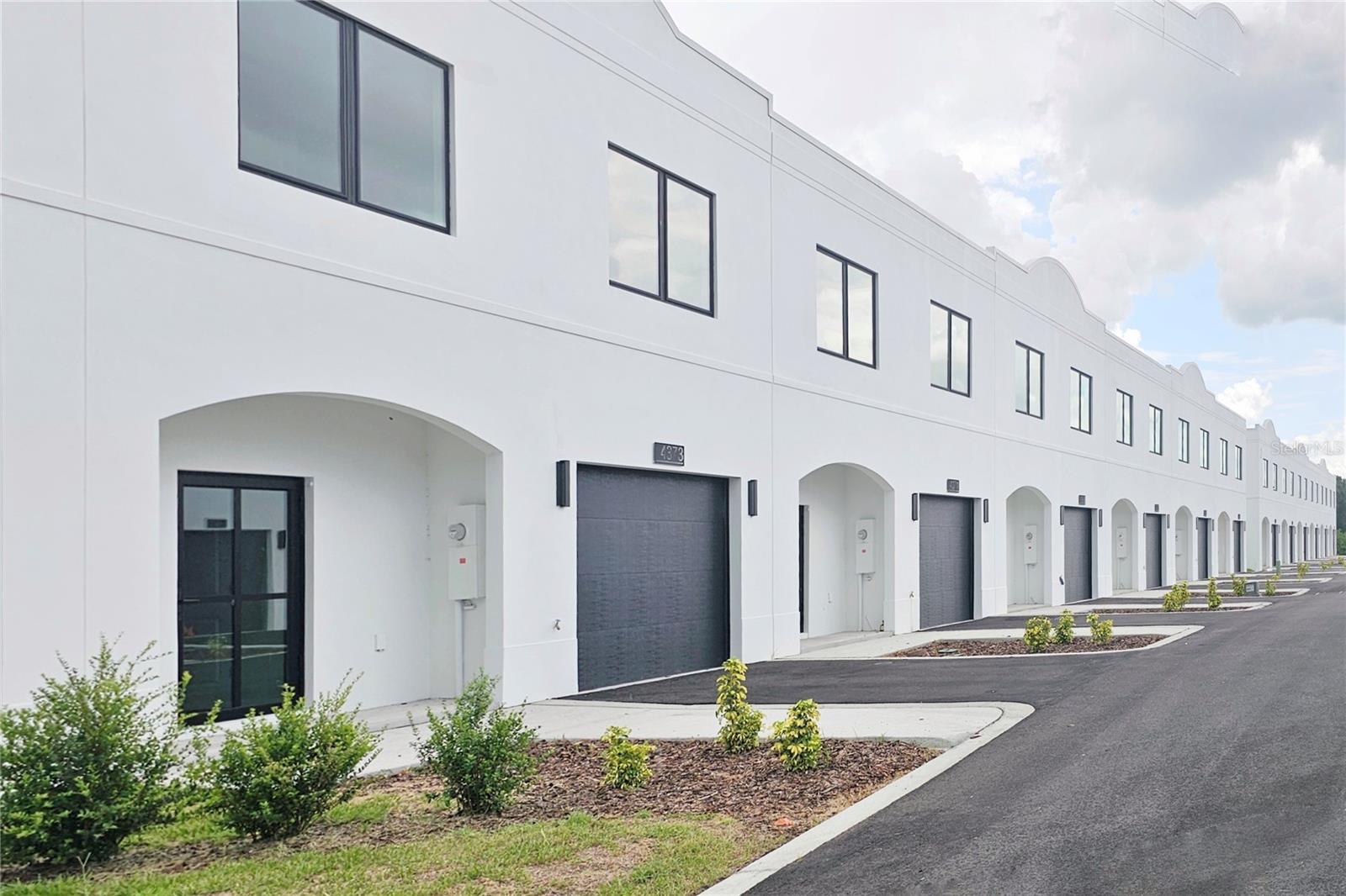 4371 Cambio Gardens Court — photo