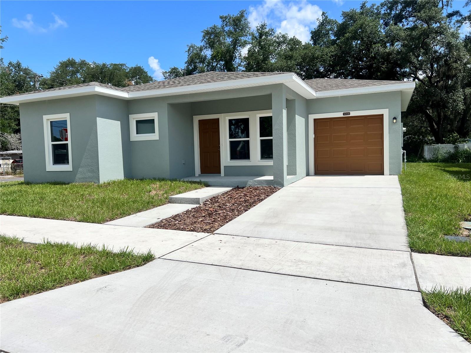 5008 Finders Court — photo